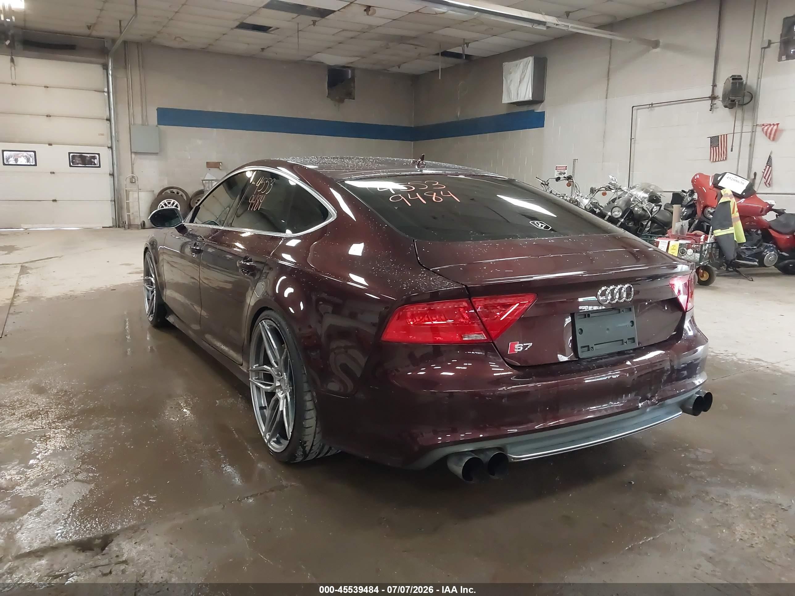 2014 Audi S7 4.0t Prestige Maroon vin: WAUW2AFC6EN076275