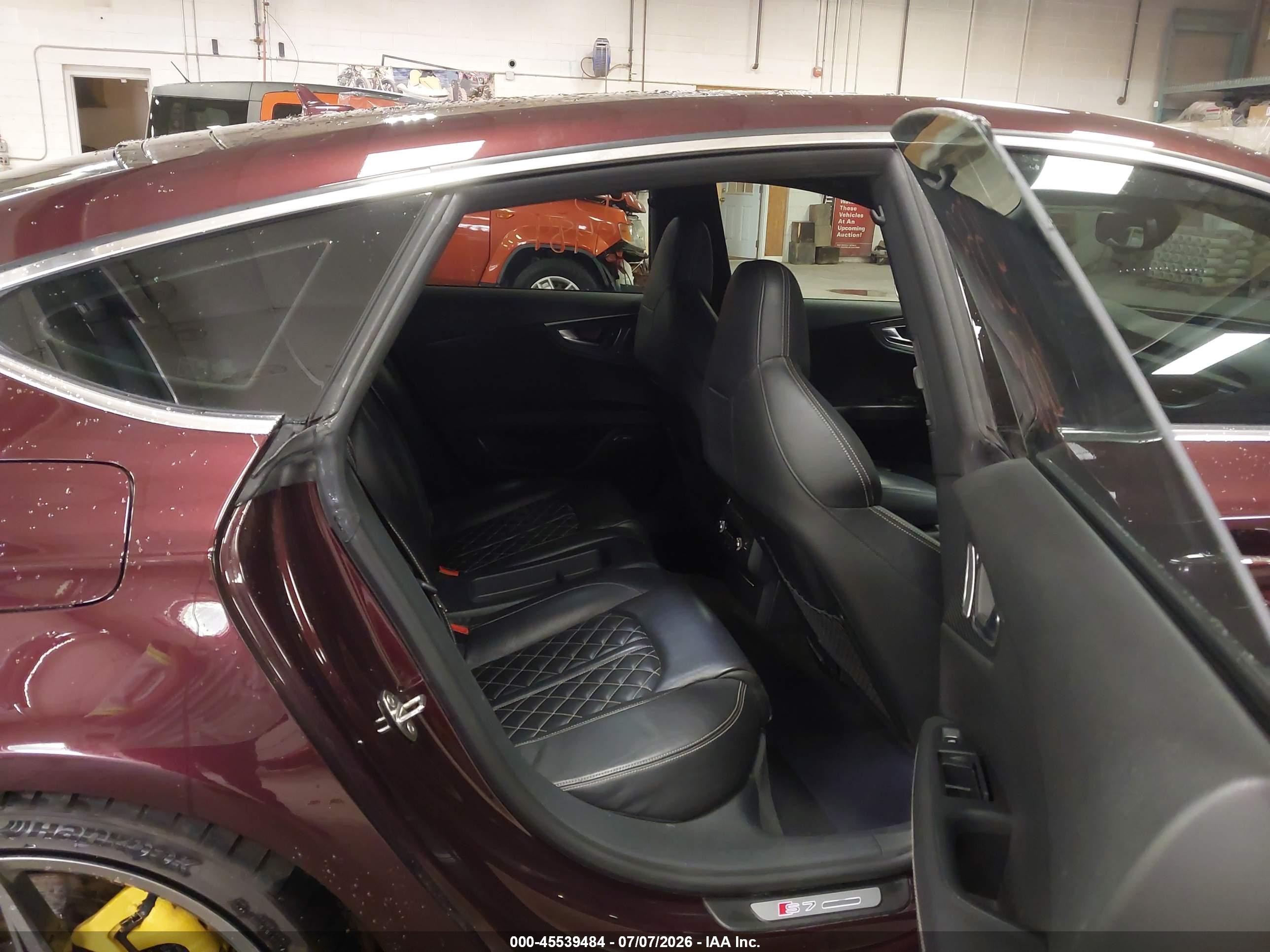 2014 Audi S7 4.0t Prestige Maroon vin: WAUW2AFC6EN076275