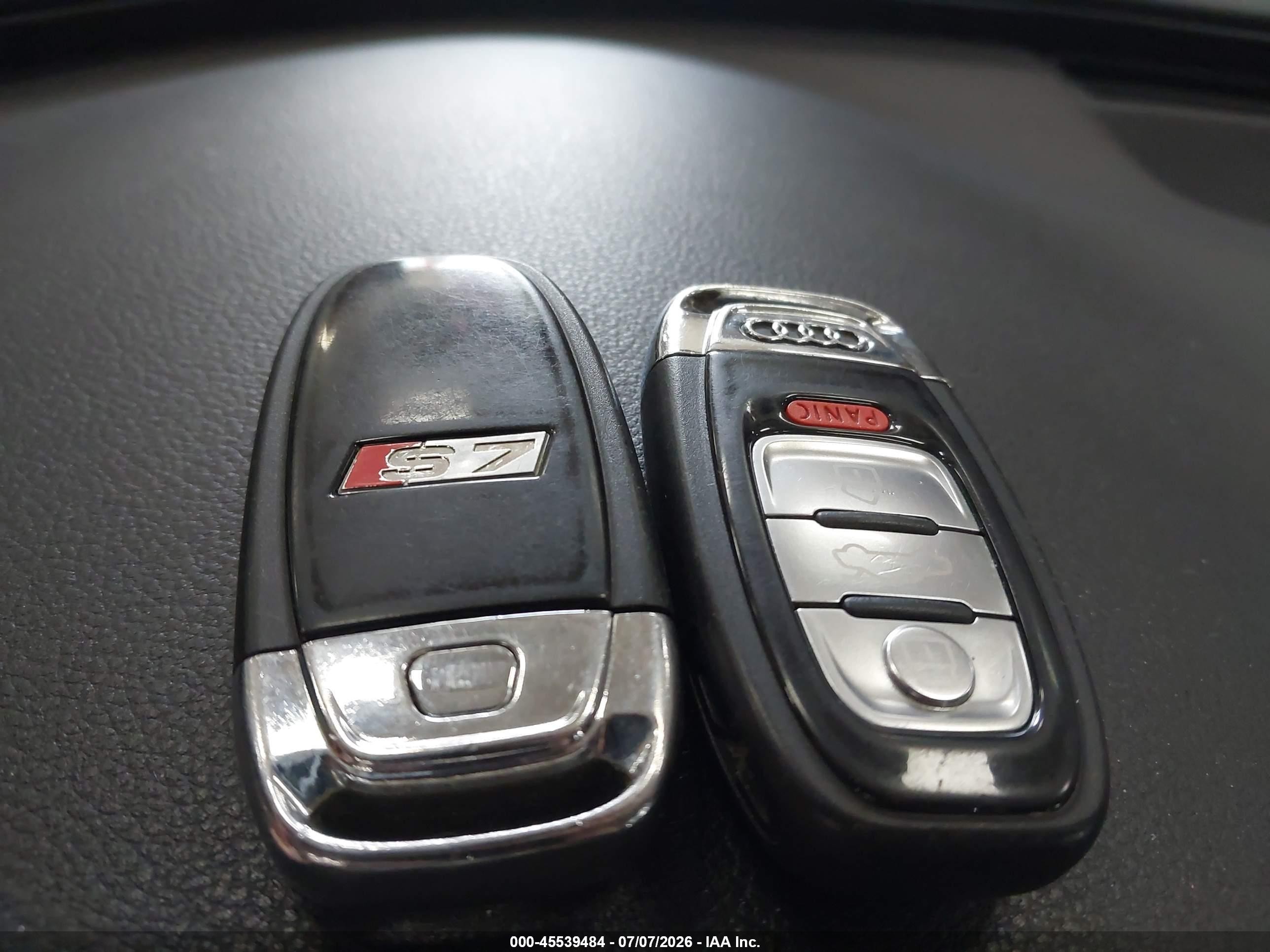 2014 Audi S7 4.0t Prestige Maroon vin: WAUW2AFC6EN076275
