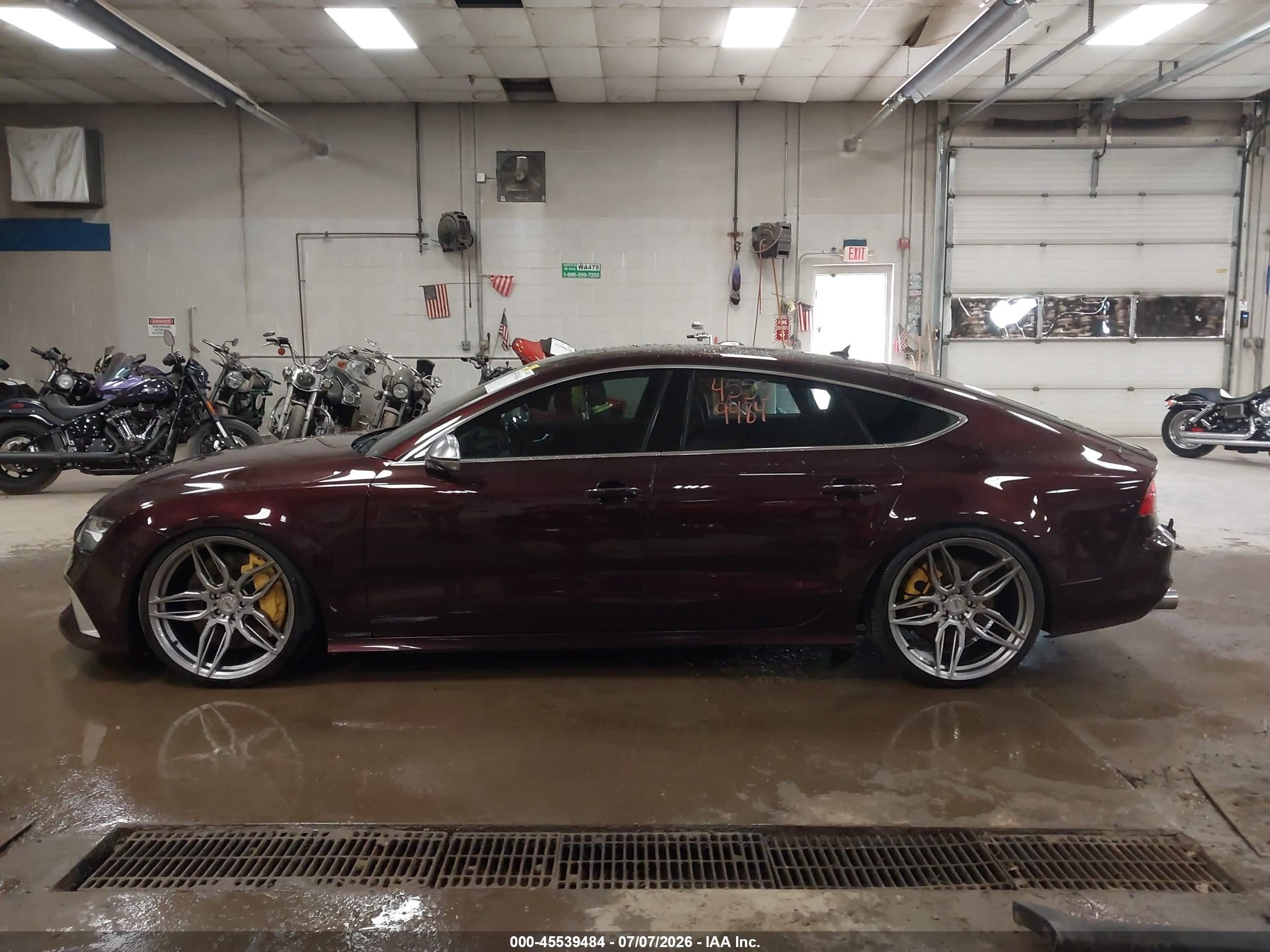 2014 Audi S7 4.0t Prestige Maroon vin: WAUW2AFC6EN076275