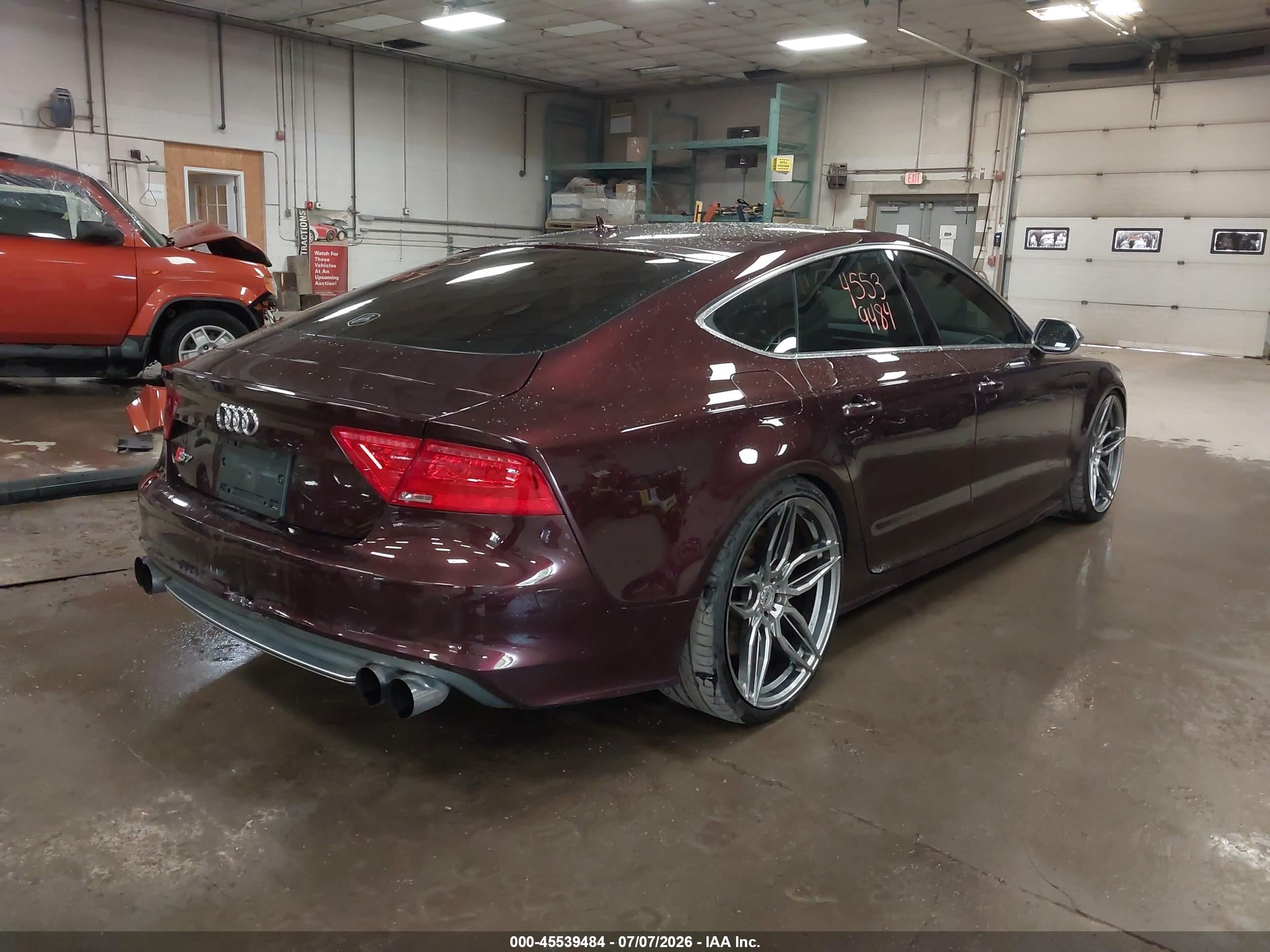 2014 Audi S7 4.0t Prestige Maroon vin: WAUW2AFC6EN076275