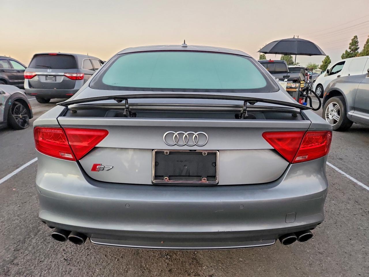 2014 Audi S7 Premium Silver vin: WAUW2AFC7EN018966