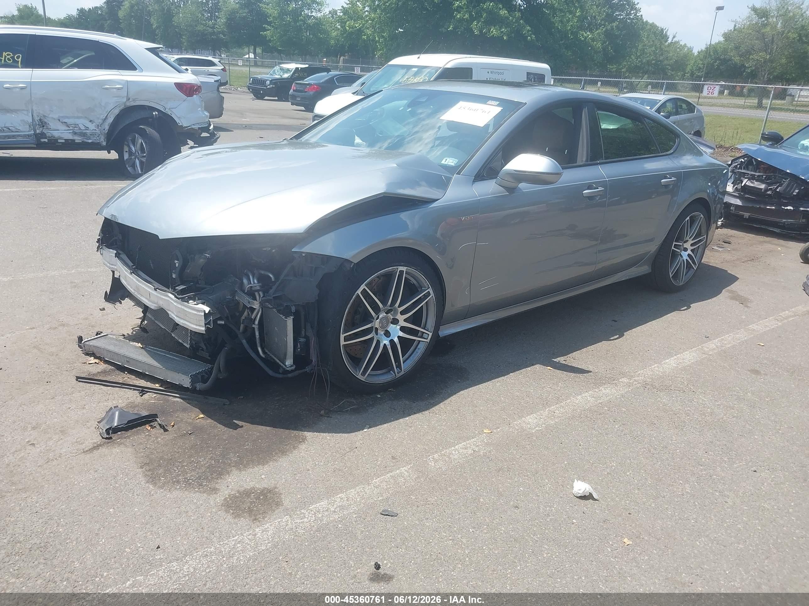 2014 Audi S7 4.0t Prestige Silver vin: WAUW2AFC7EN085826