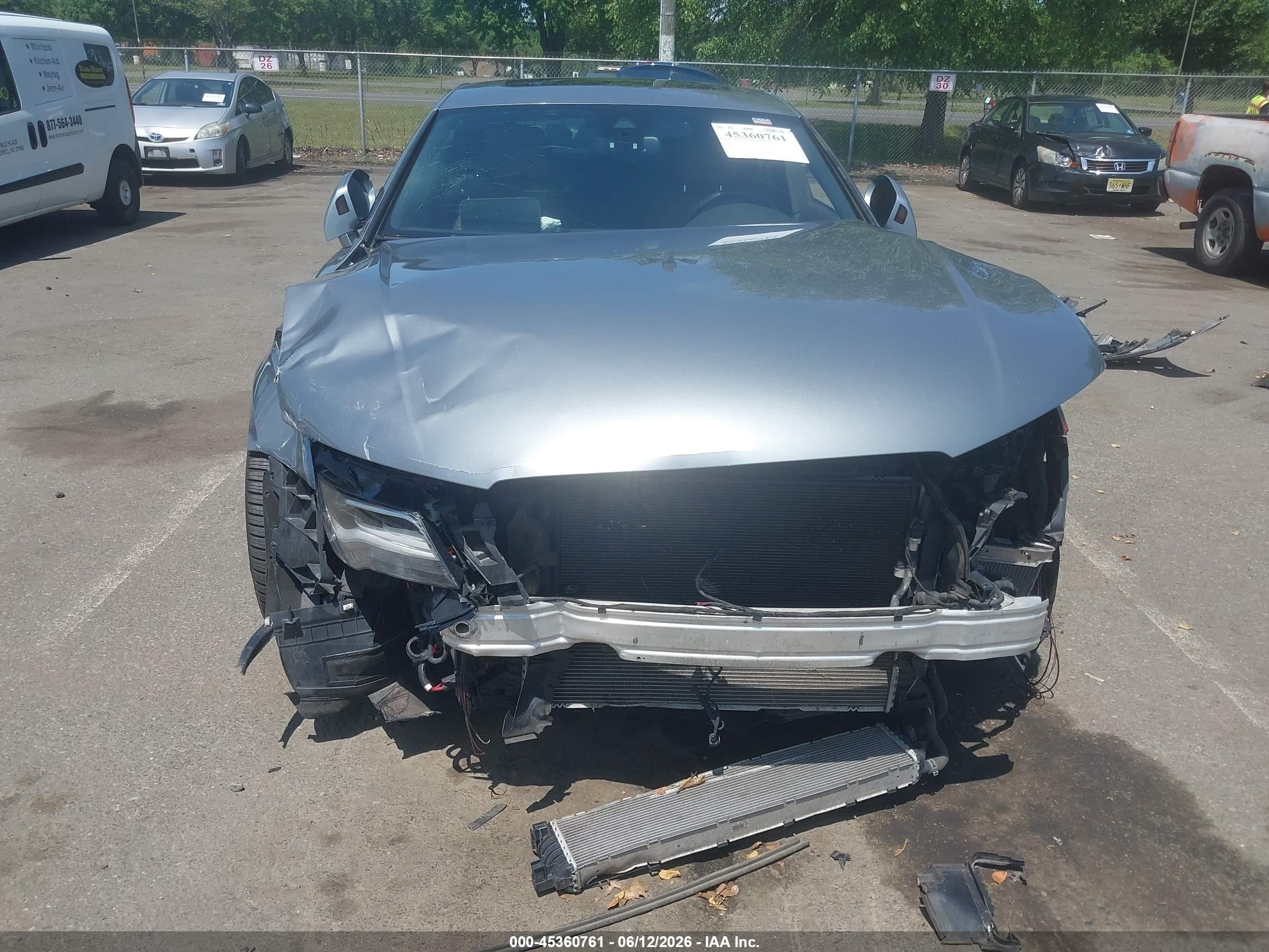 2014 Audi S7 4.0t Prestige Silver vin: WAUW2AFC7EN085826
