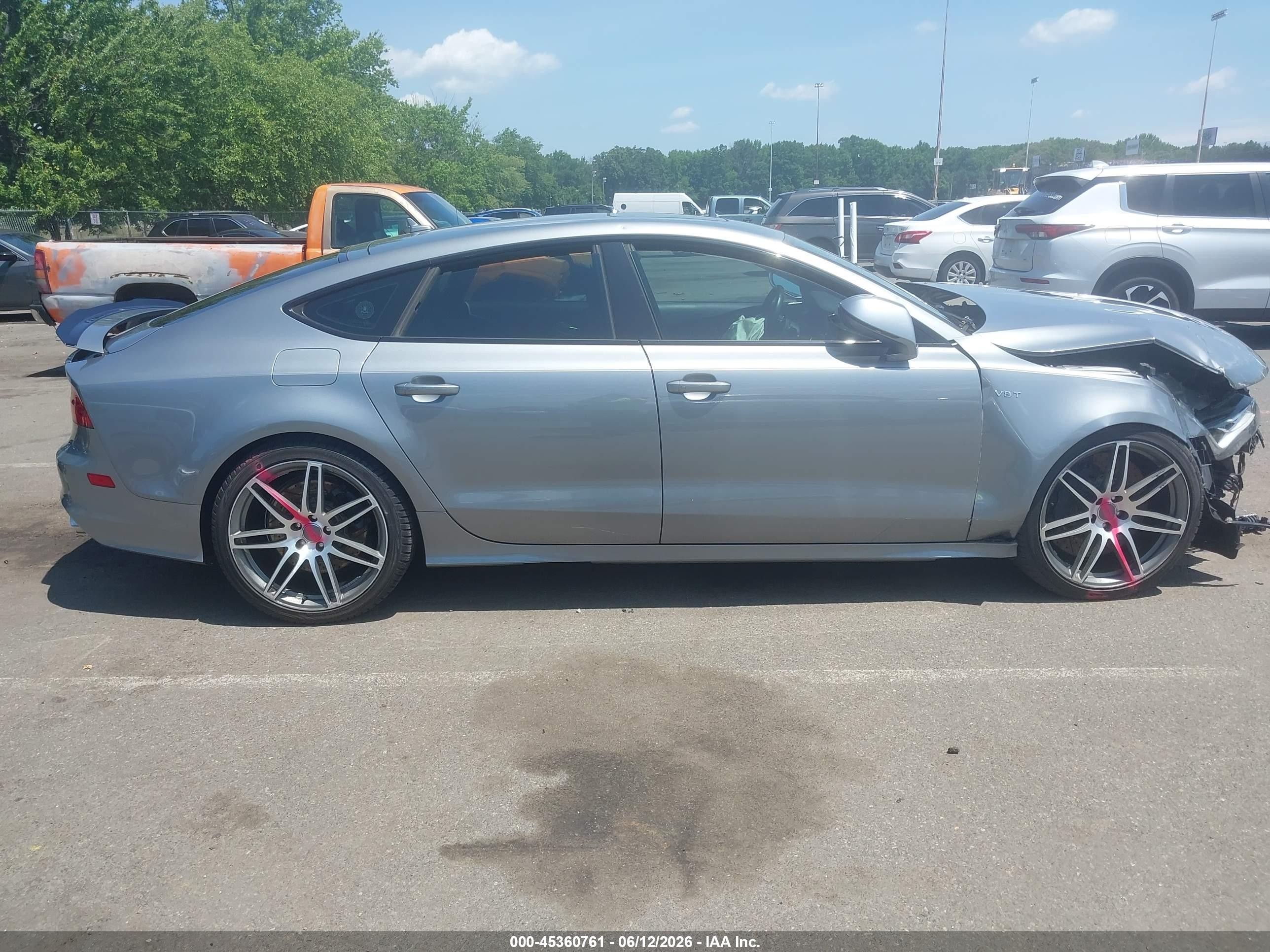 2014 Audi S7 4.0t Prestige Silver vin: WAUW2AFC7EN085826