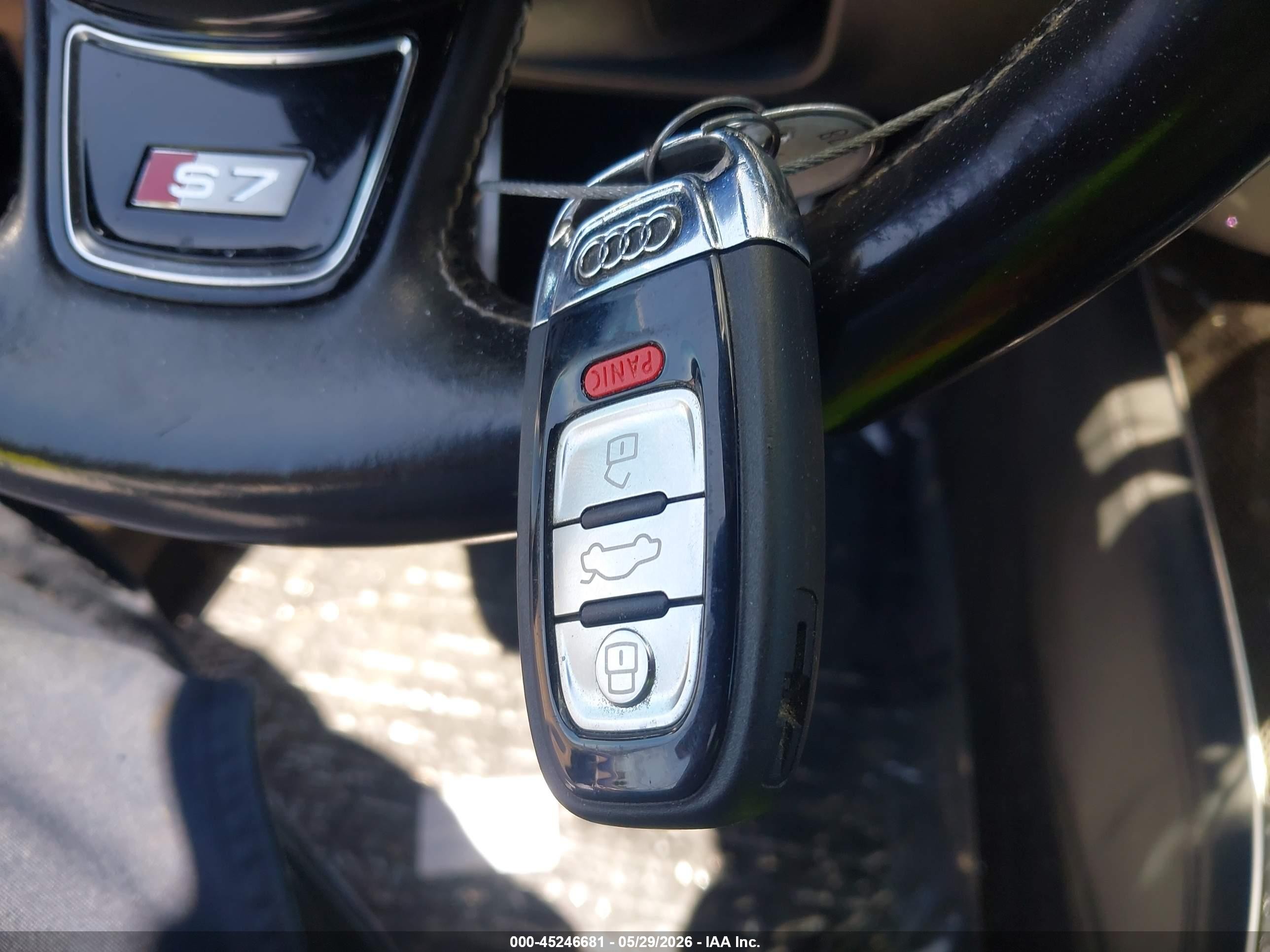 2014 Audi S7 4.0t Prestige Blue vin: WAUW2AFC9EN154404