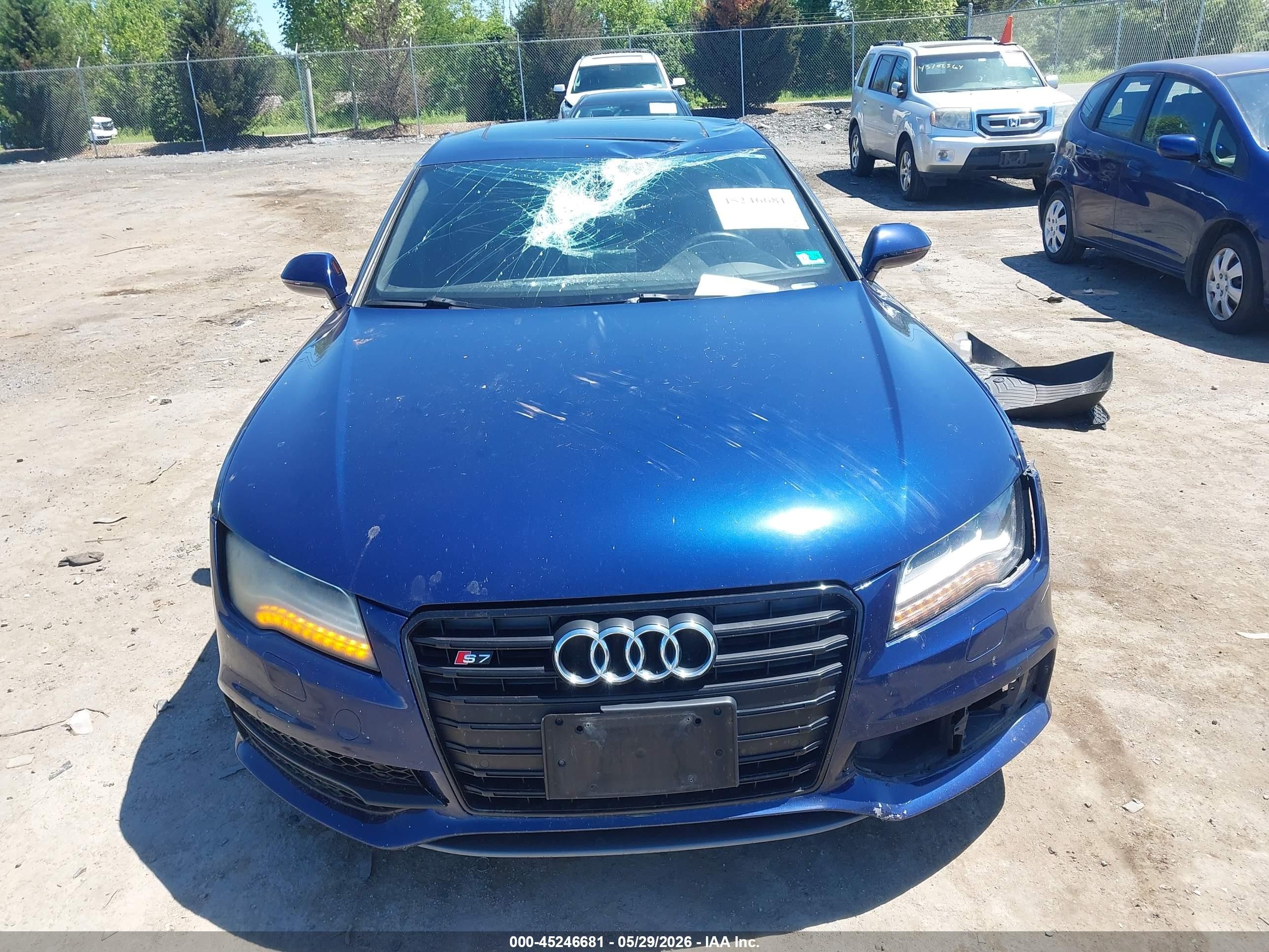 2014 Audi S7 4.0t Prestige Blue vin: WAUW2AFC9EN154404