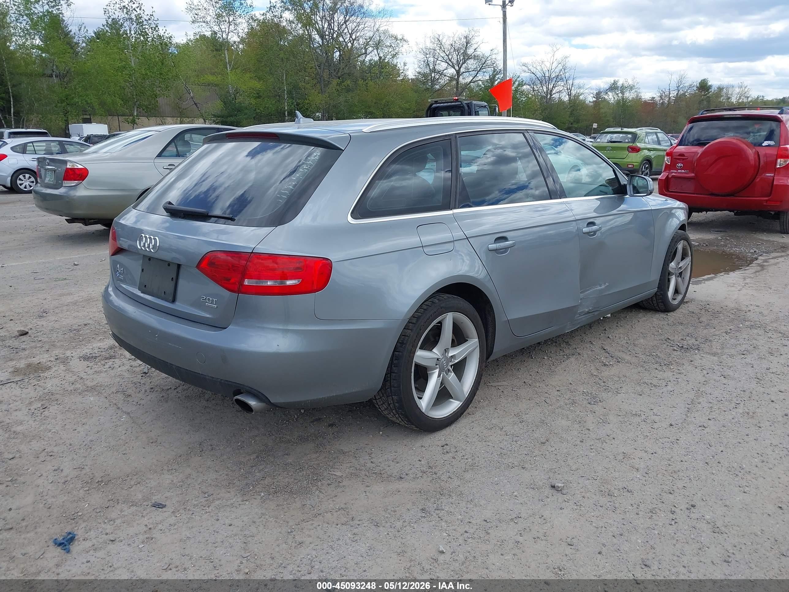 2011 Audi A4 2.0t Premium Серый vin: WAUWFAFL1BA035947