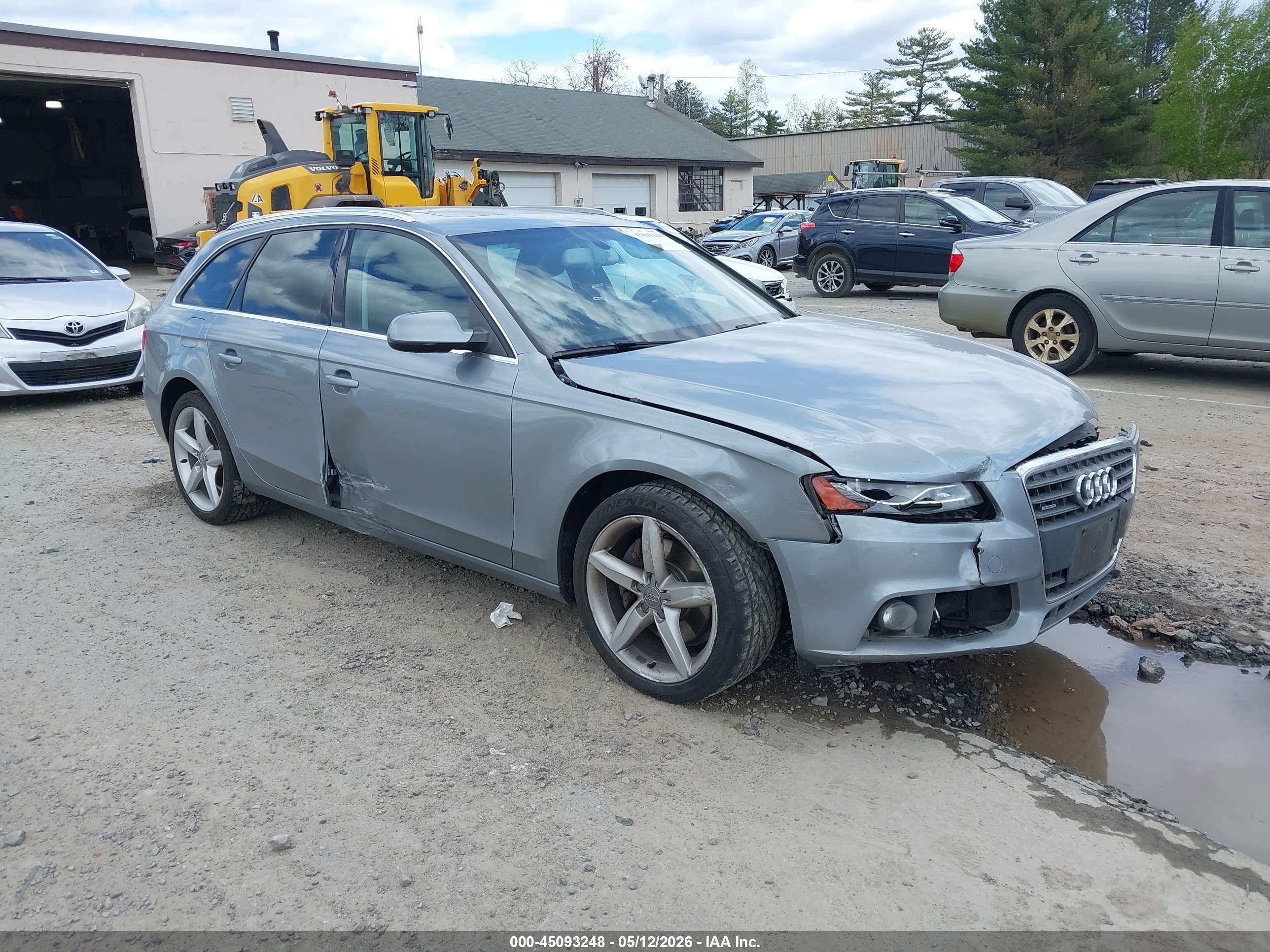2011 Audi A4 2.0t Premium Серый vin: WAUWFAFL1BA035947