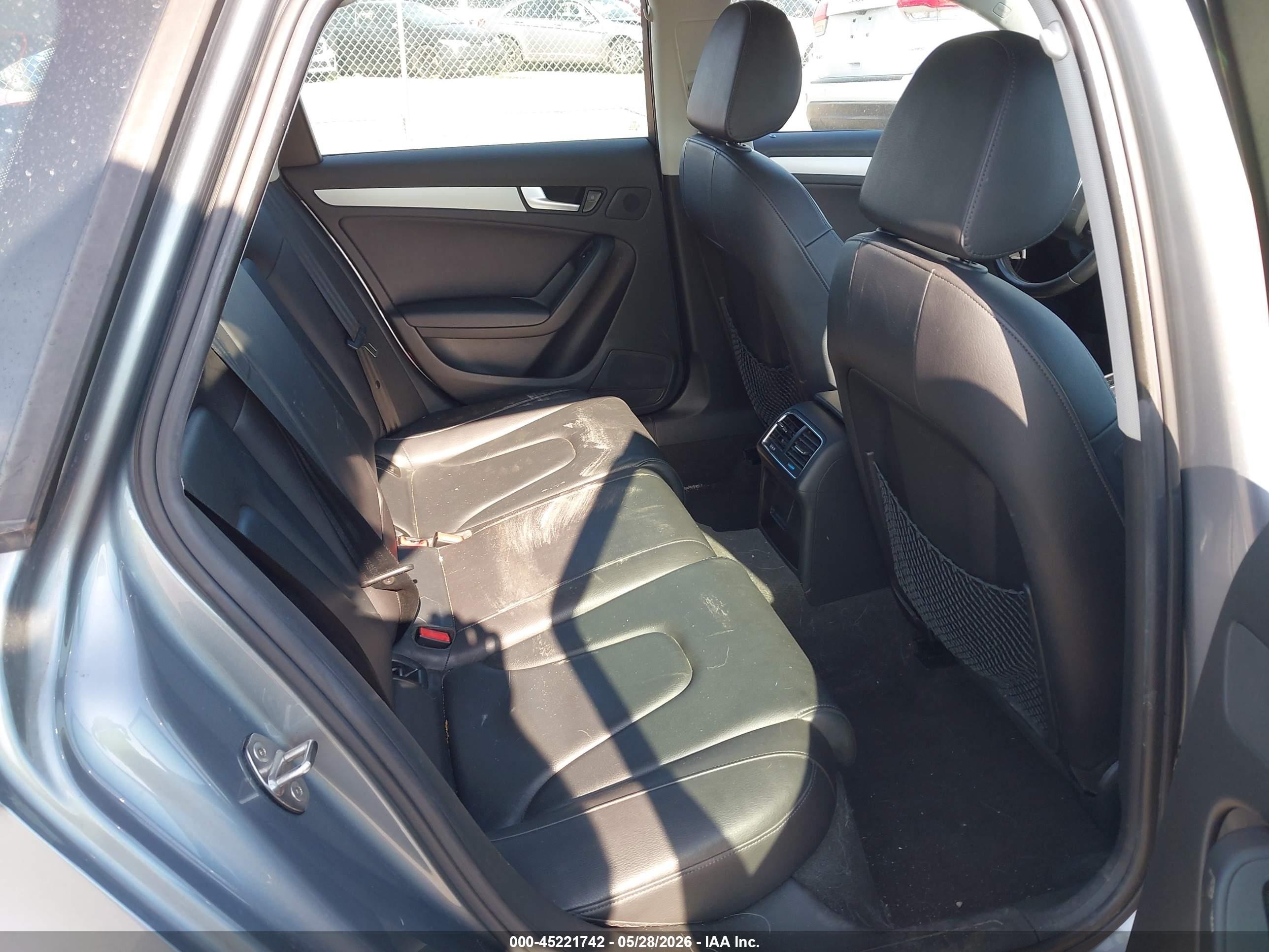 2011 Audi A4 2.0t Premium Silver vin: WAUWFAFL7BA082478