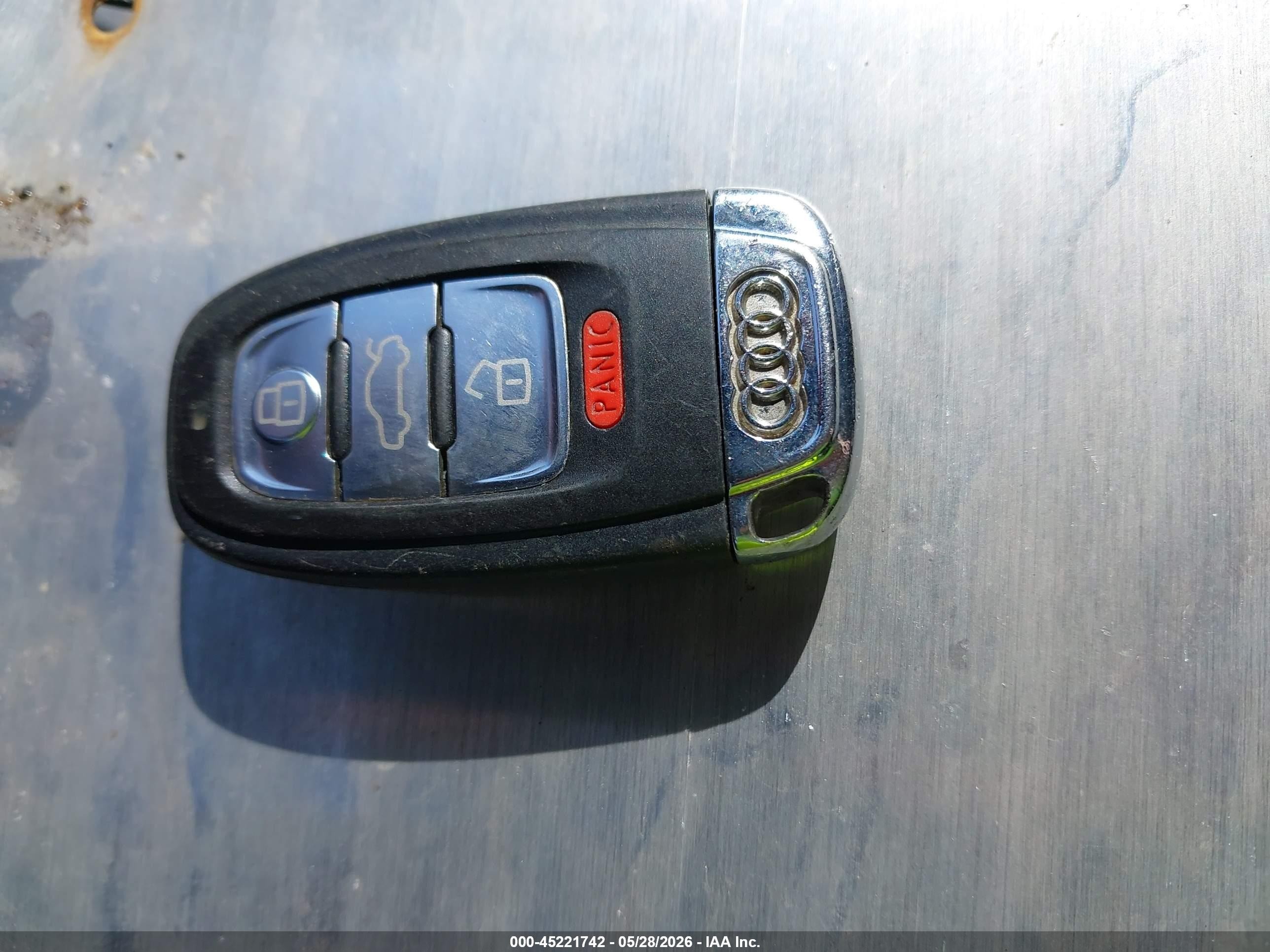 2011 Audi A4 2.0t Premium Silver vin: WAUWFAFL7BA082478
