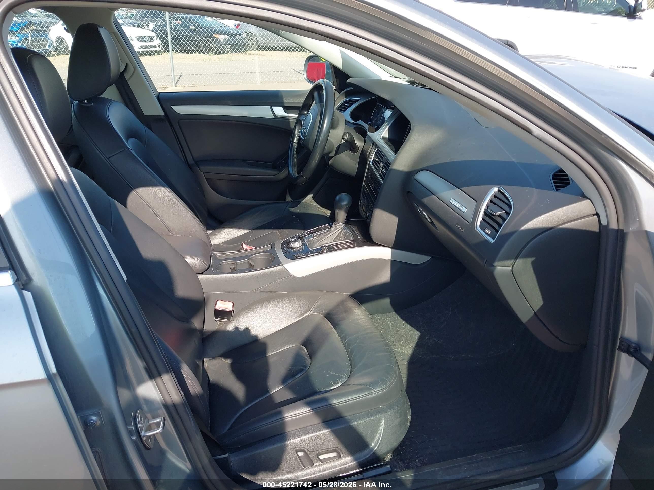 2011 Audi A4 2.0t Premium Silver vin: WAUWFAFL7BA082478