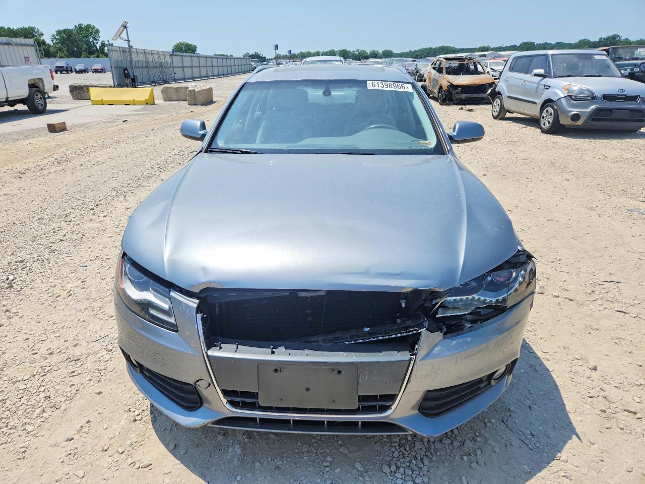 2011 Audi A4 Premium Plus Silver vin: WAUWFAFL7BA097109