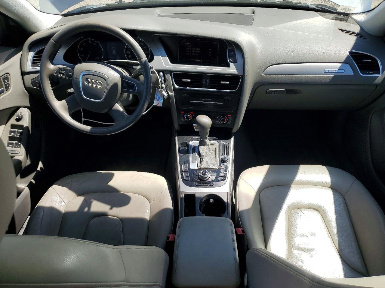 2011 Audi A4 Premium Plus Серый vin: WAUWFAFL8BA099807