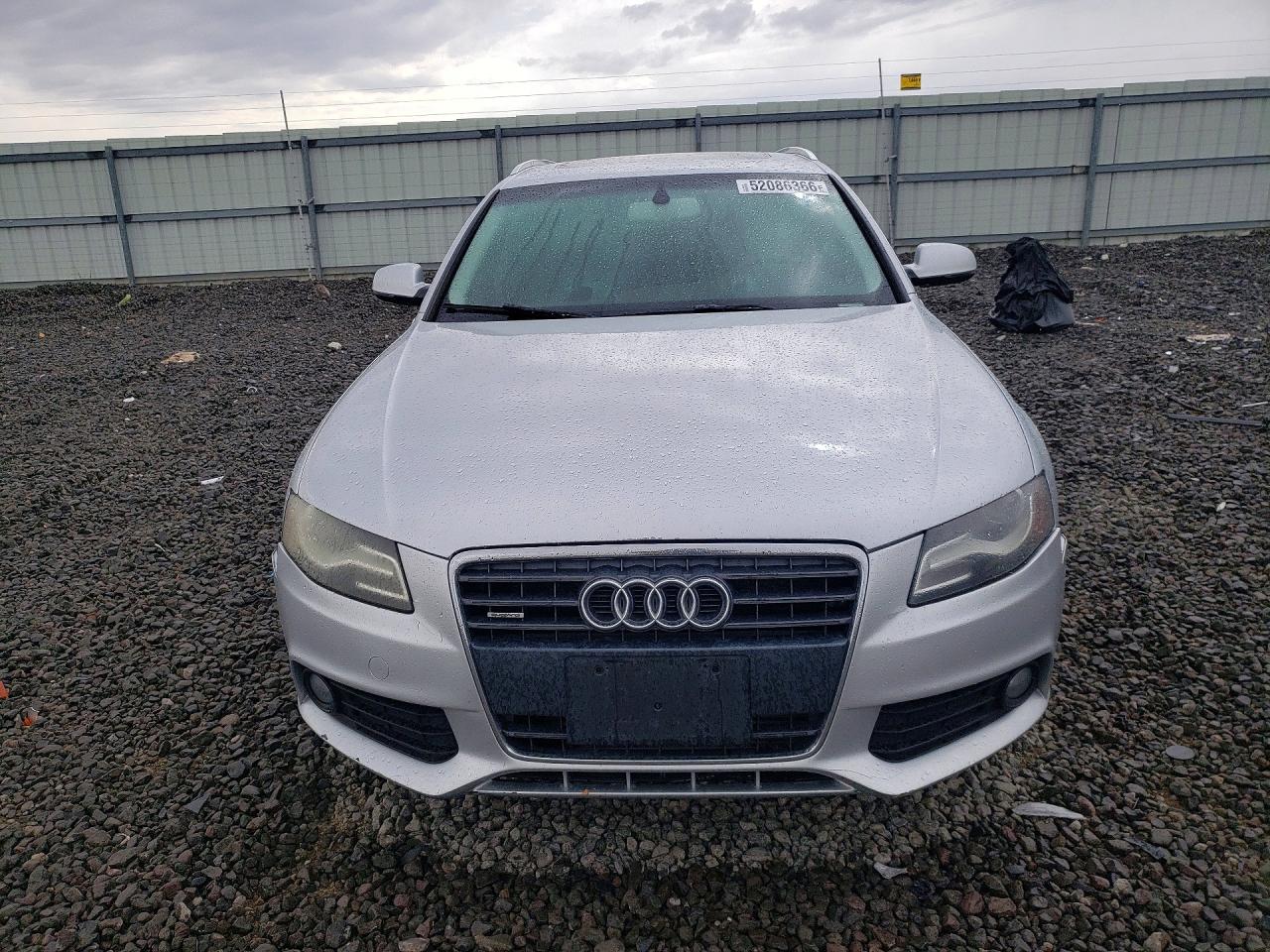2011 Audi A4 Premium Plus Silver vin: WAUWFAFL9BA044024