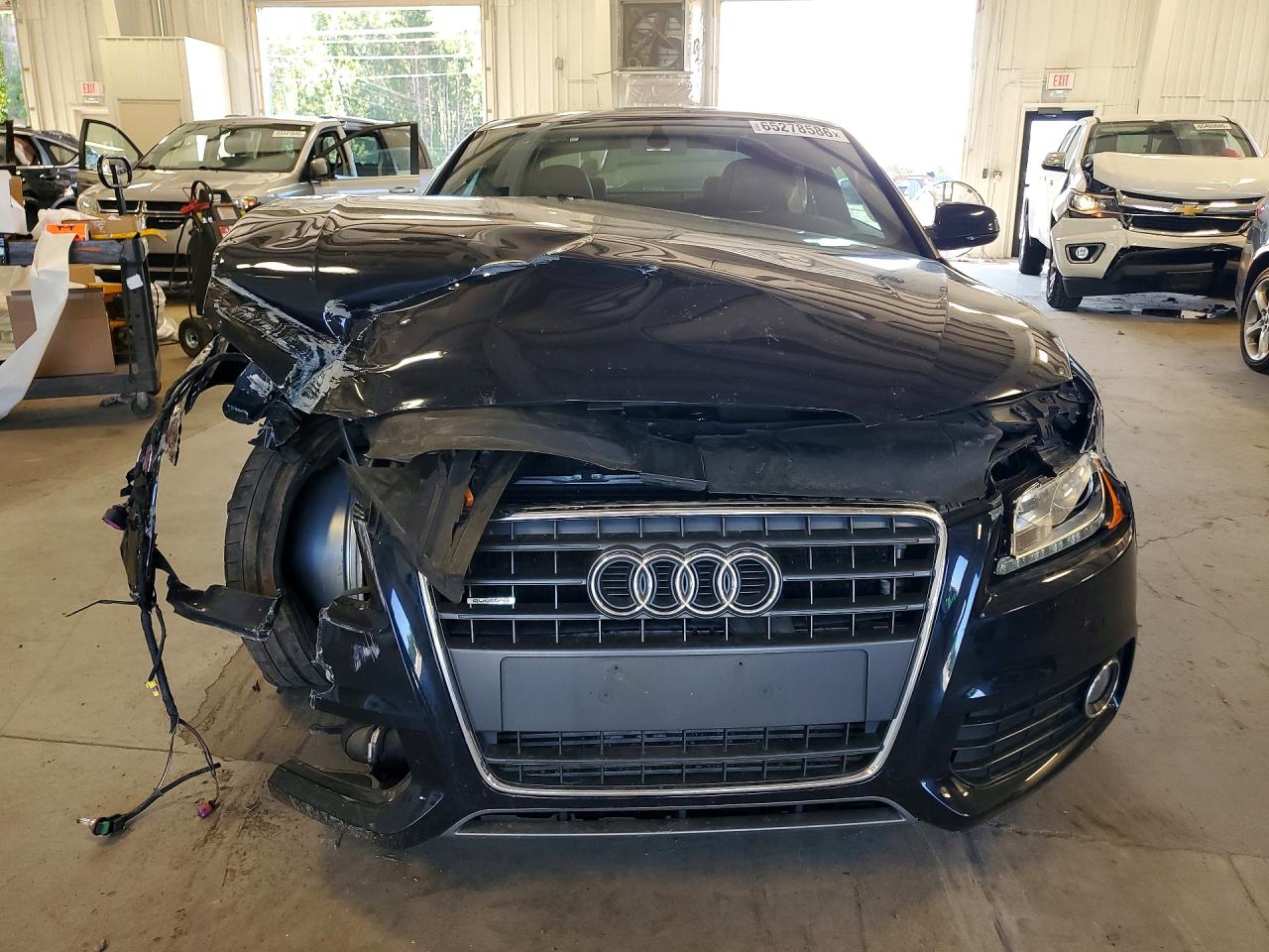 2011 Audi A5 Prestige Blue vin: WAUWFAFRXBA021162