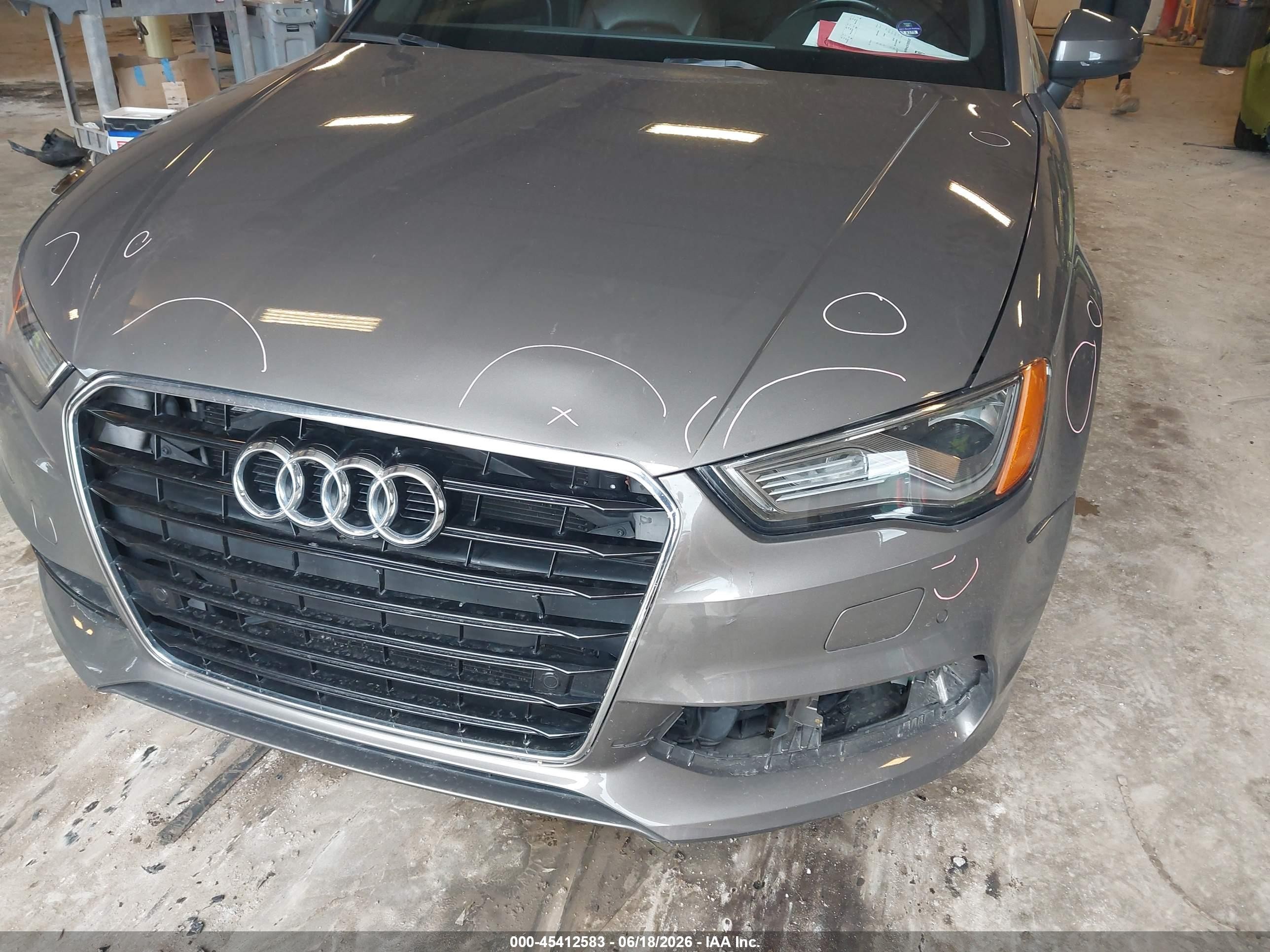 2015 Audi A3 2.0t Premium Gray vin: WAUWFLFFXF1113668