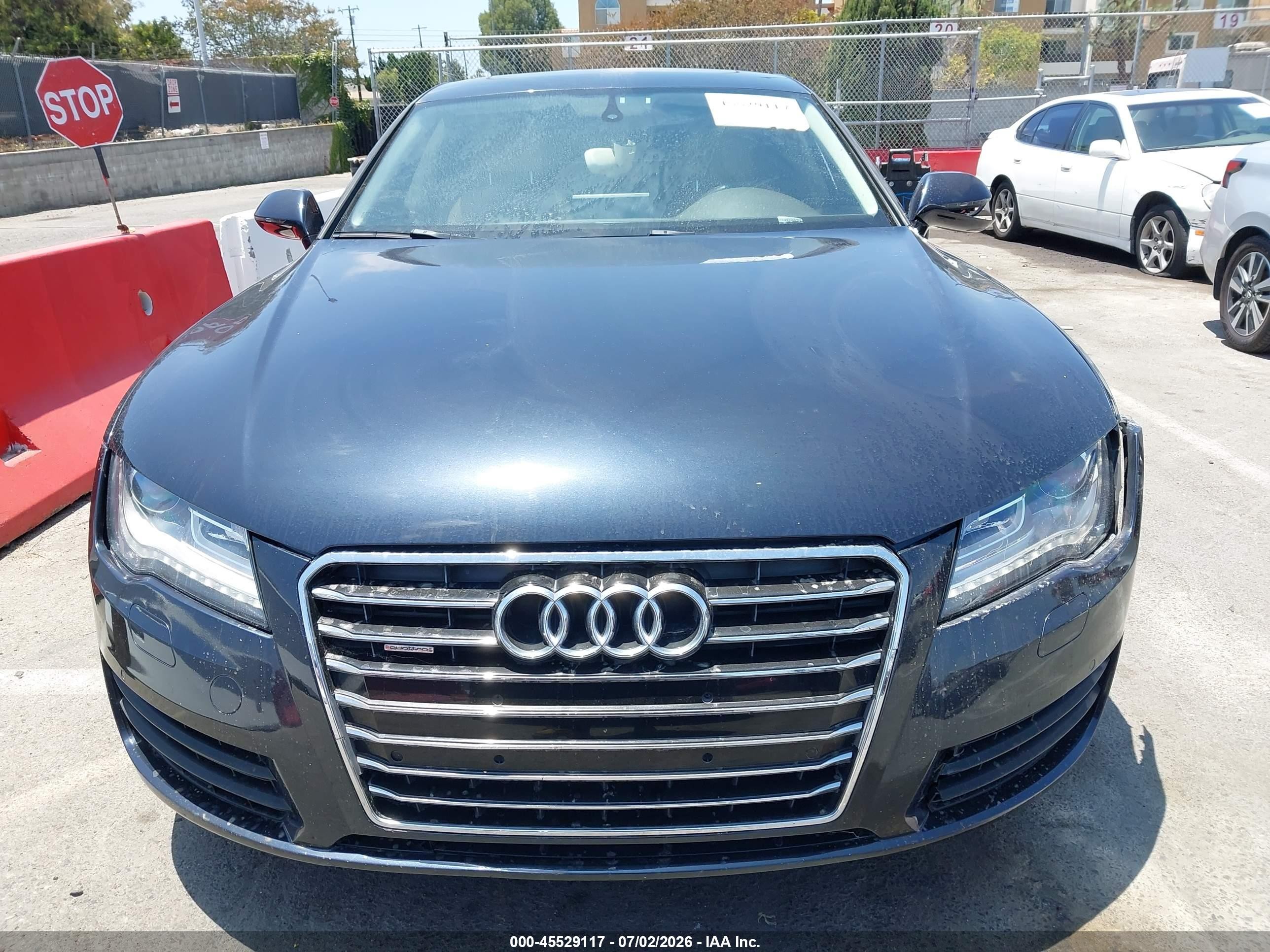 2014 Audi A7 3.0t Premium Plus Черный vin: WAUWGAFC1EN129496