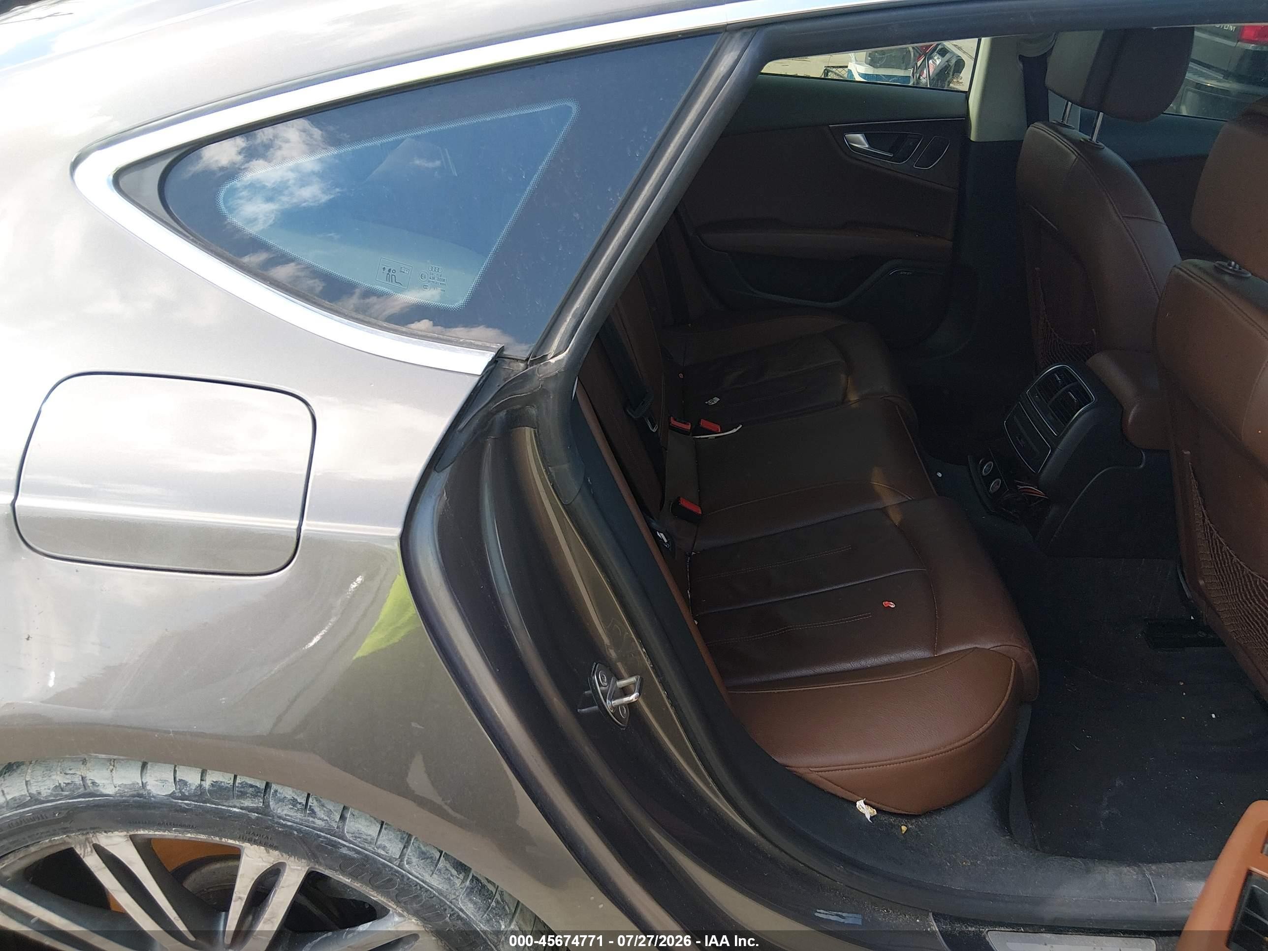 2014 Audi A7 3.0t Premium Plus vin: WAUWGAFC2EN132245