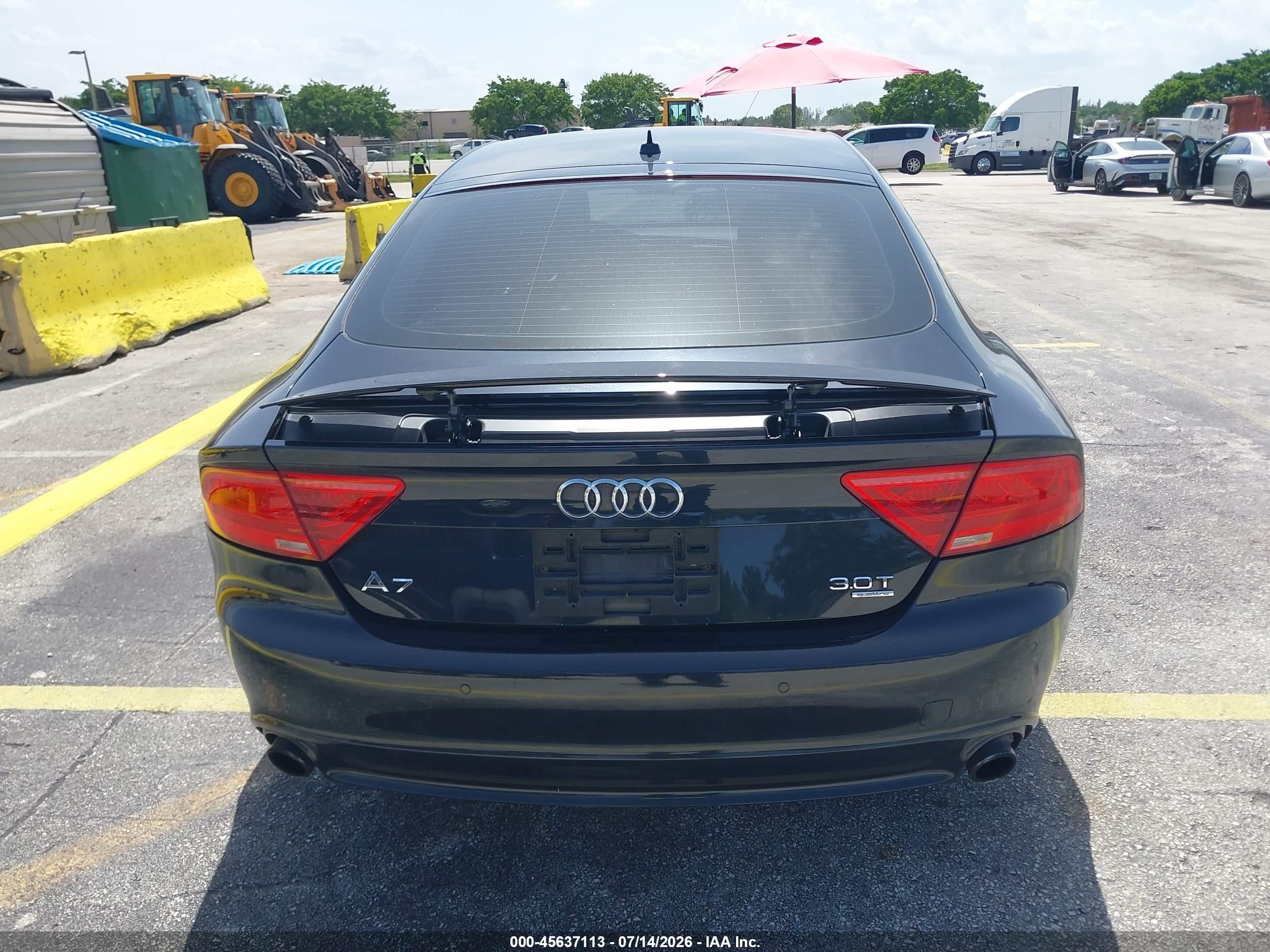2014 Audi A7 3.0t Premium Plus Gray vin: WAUWGAFC3EN095948