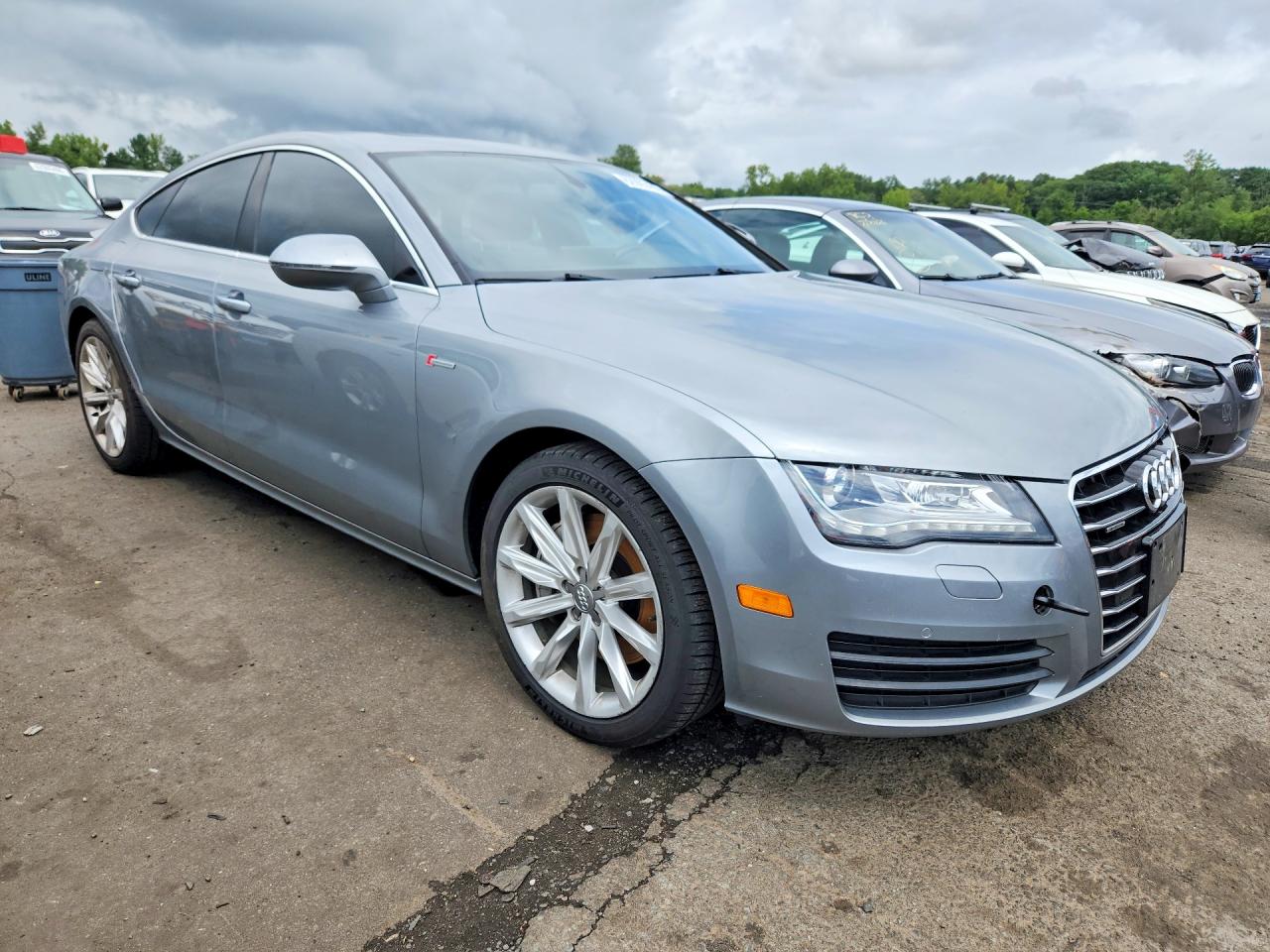 2014 Audi A7 Premium Plus Silver vin: WAUWGAFC5EN064670
