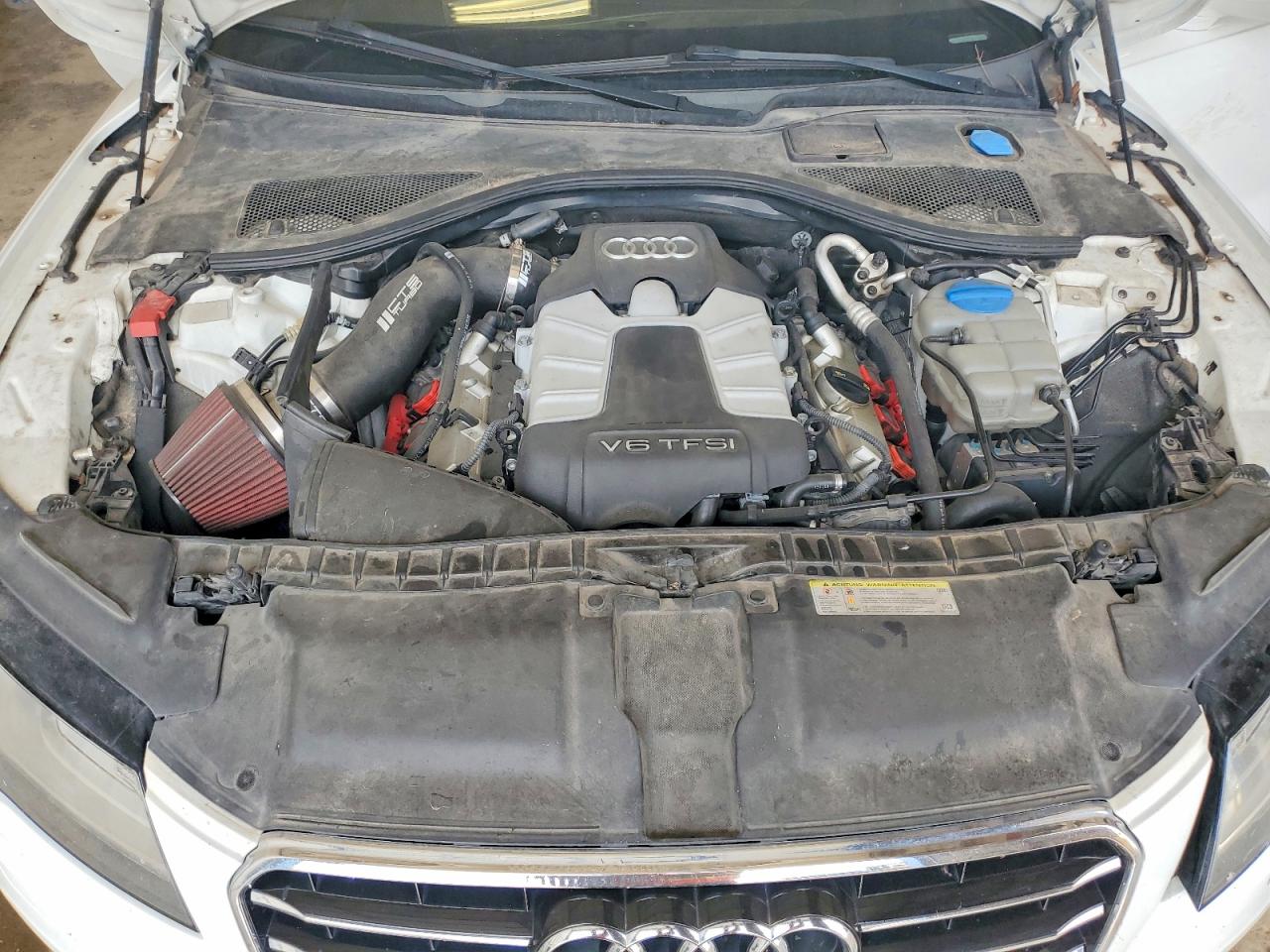 2014 Audi A7 Premium Plus Белый vin: WAUWGAFC5EN079850