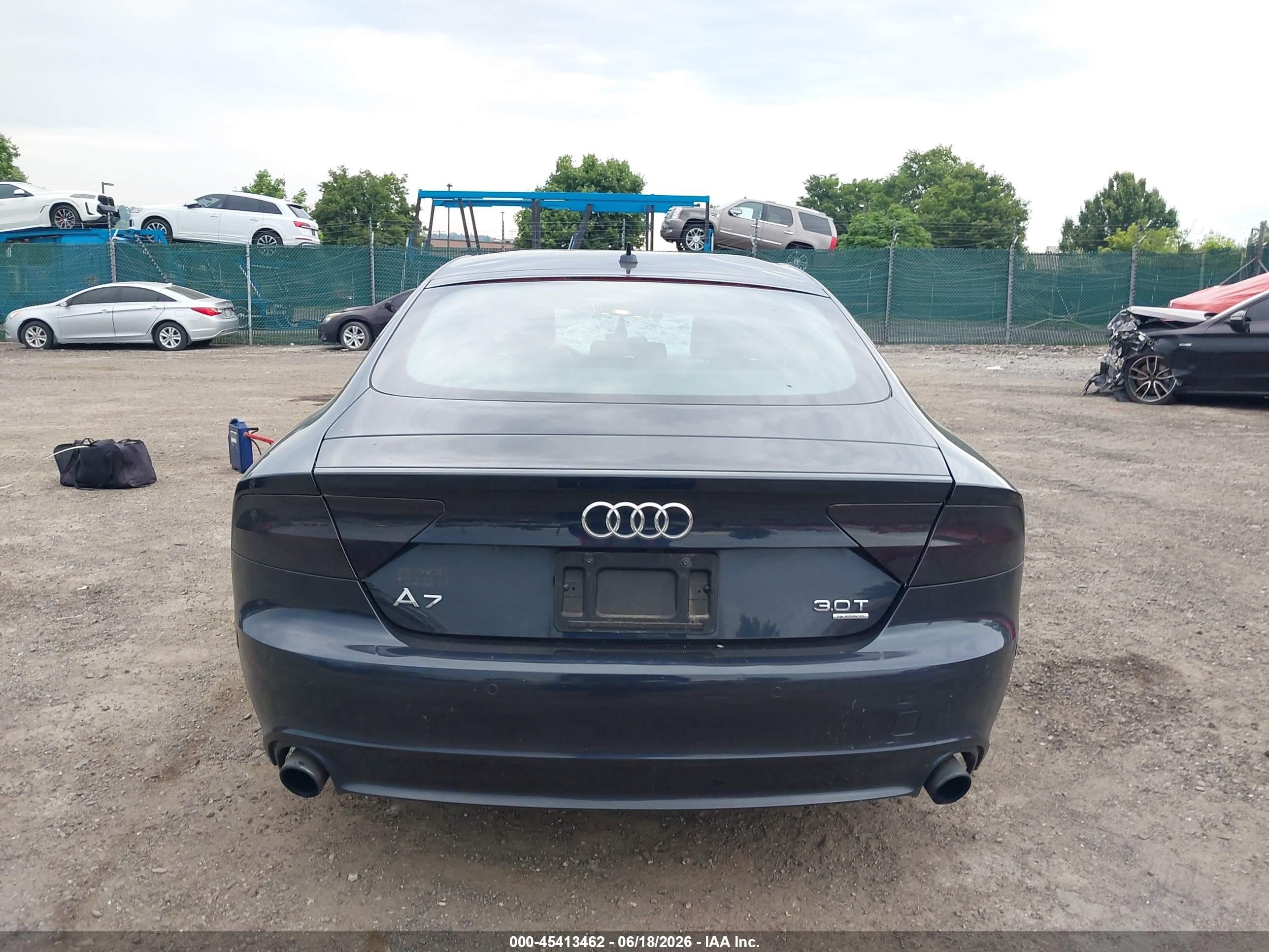 2014 Audi A7 3.0t Premium Plus Dark Blue vin: WAUWGAFC6EN084670