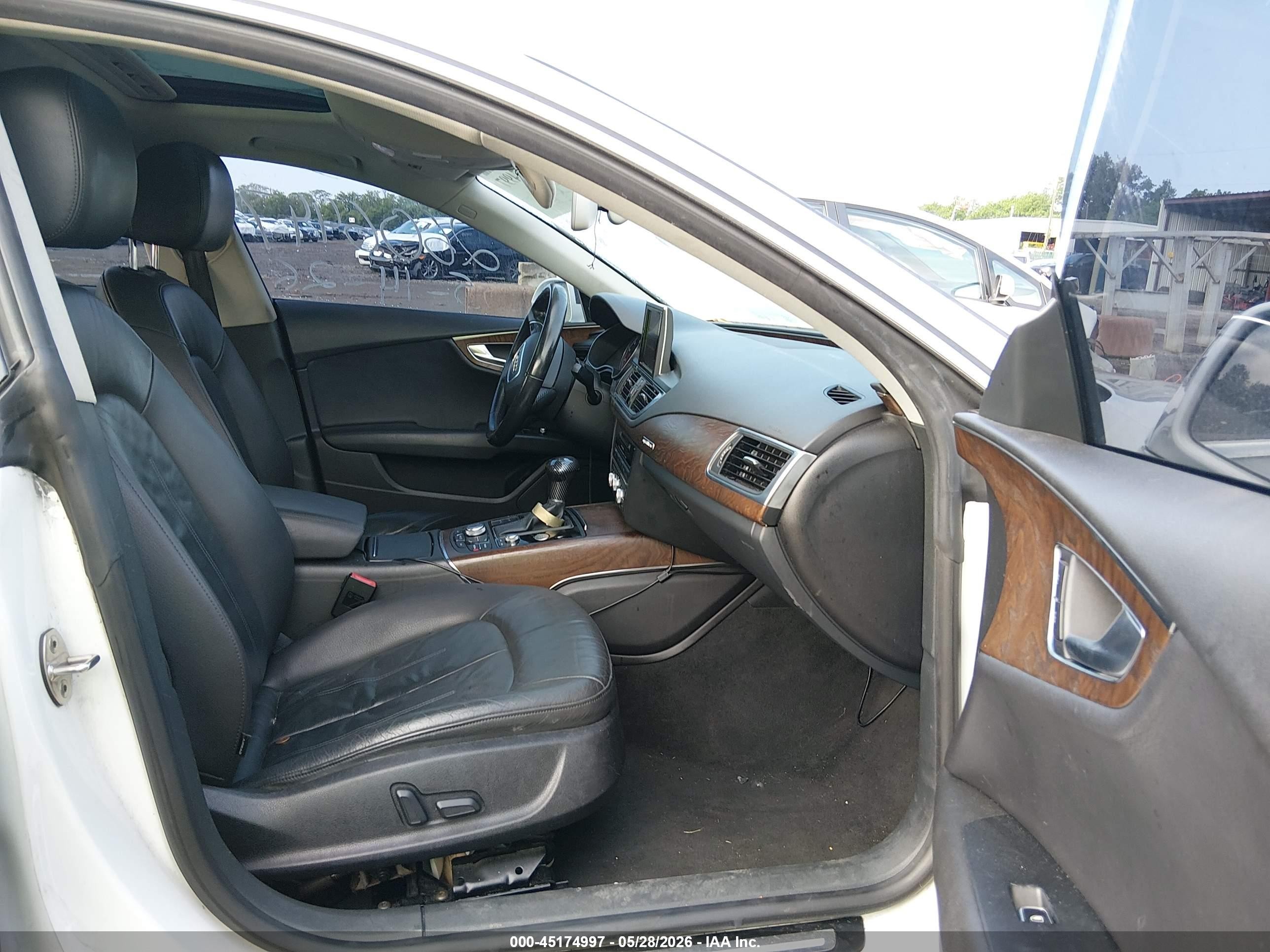 2014 Audi A7 3.0t Premium Plus White vin: WAUWGAFC6EN113701