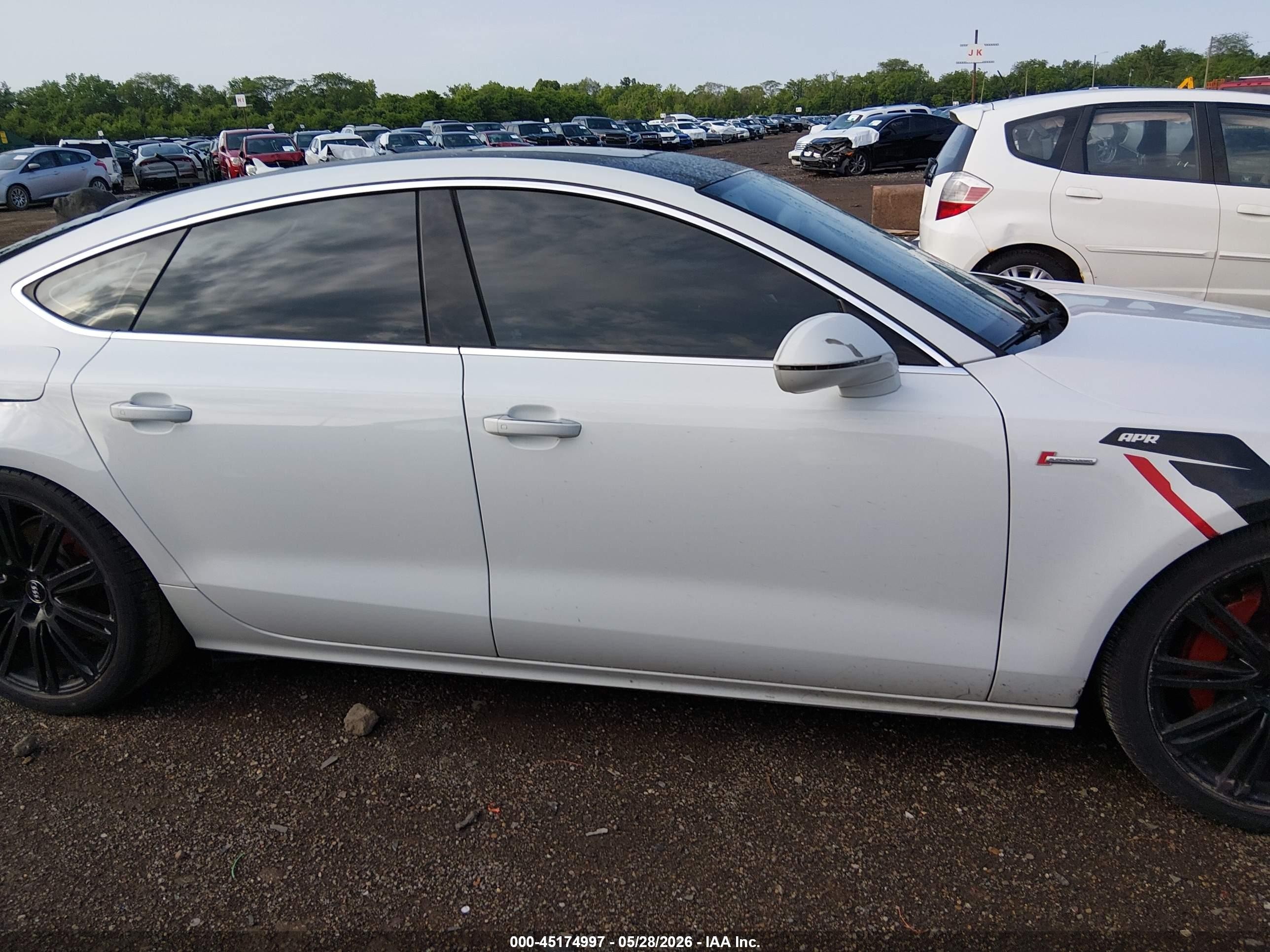 2014 Audi A7 3.0t Premium Plus White vin: WAUWGAFC6EN113701