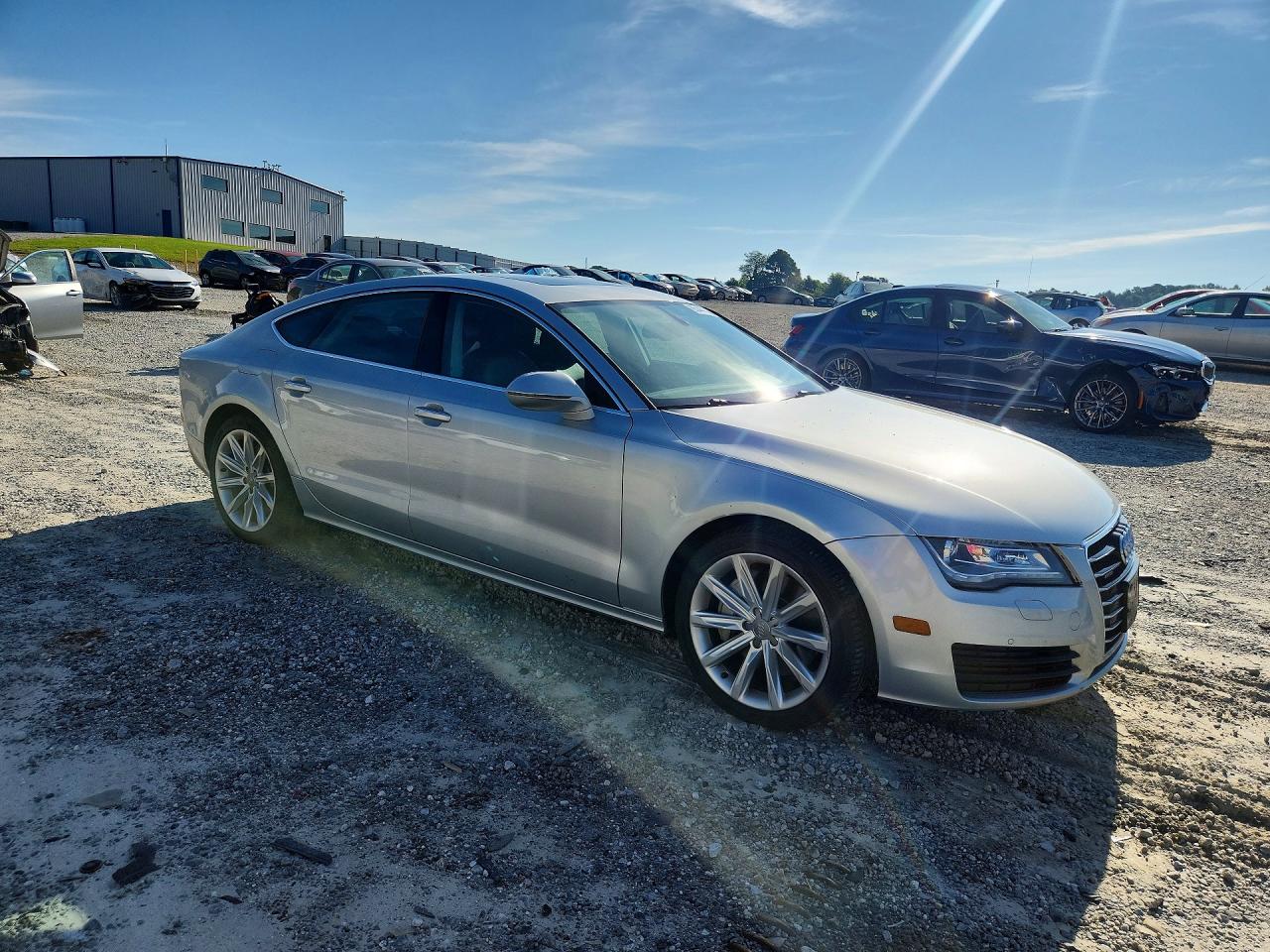 2015 Audi A7 Premium Plus Серебряный vin: WAUWGAFC6FN010358
