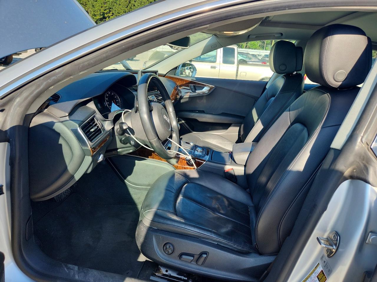 2015 Audi A7 Premium Plus Серебряный vin: WAUWGAFC6FN010358