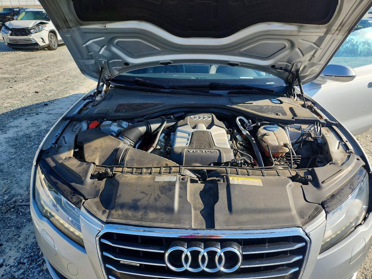 2015 Audi A7 Premium Plus Серебряный vin: WAUWGAFC6FN010358