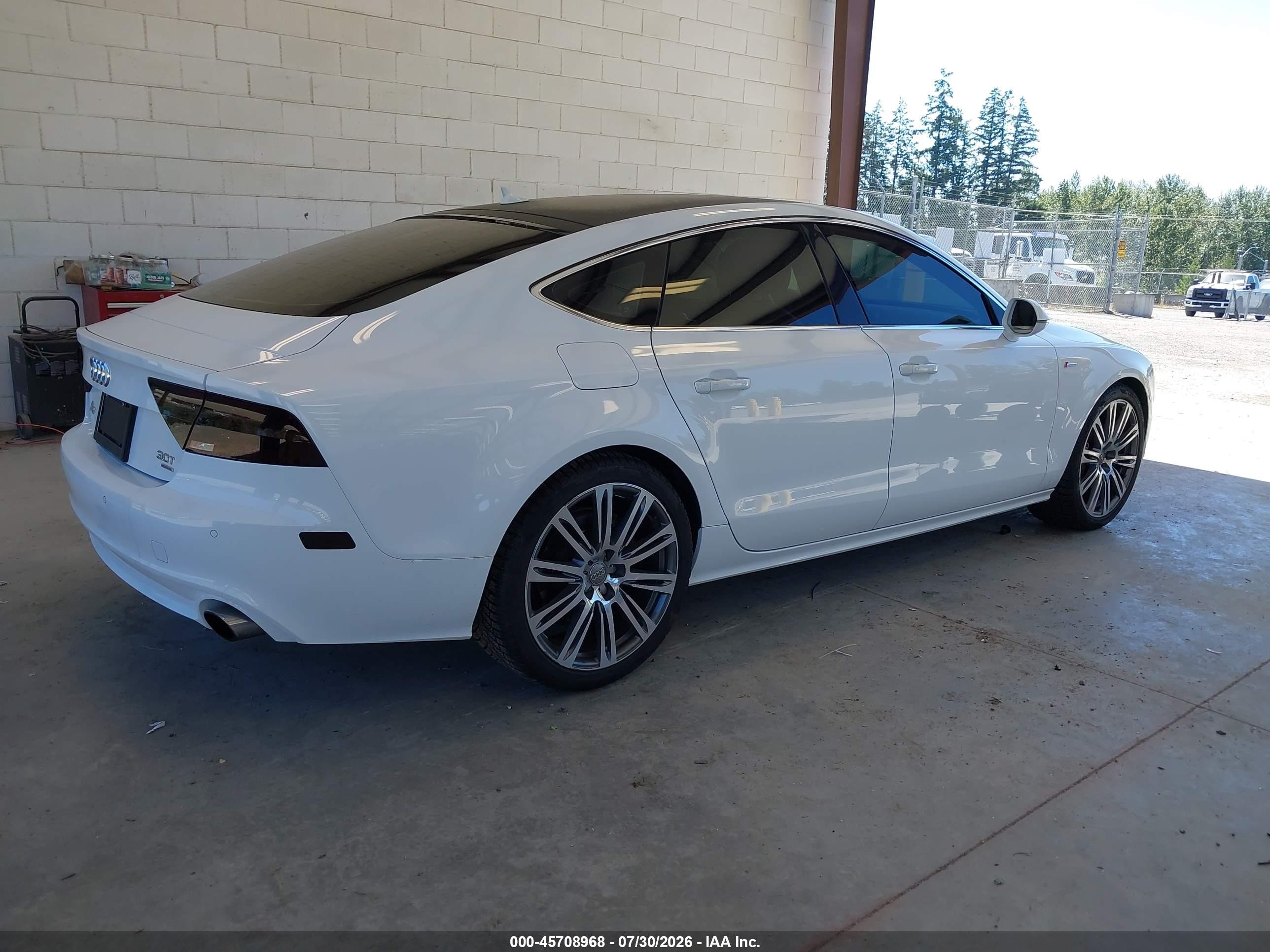 2014 Audi A7 3.0t Premium Plus White vin: WAUWGAFC7EN007872