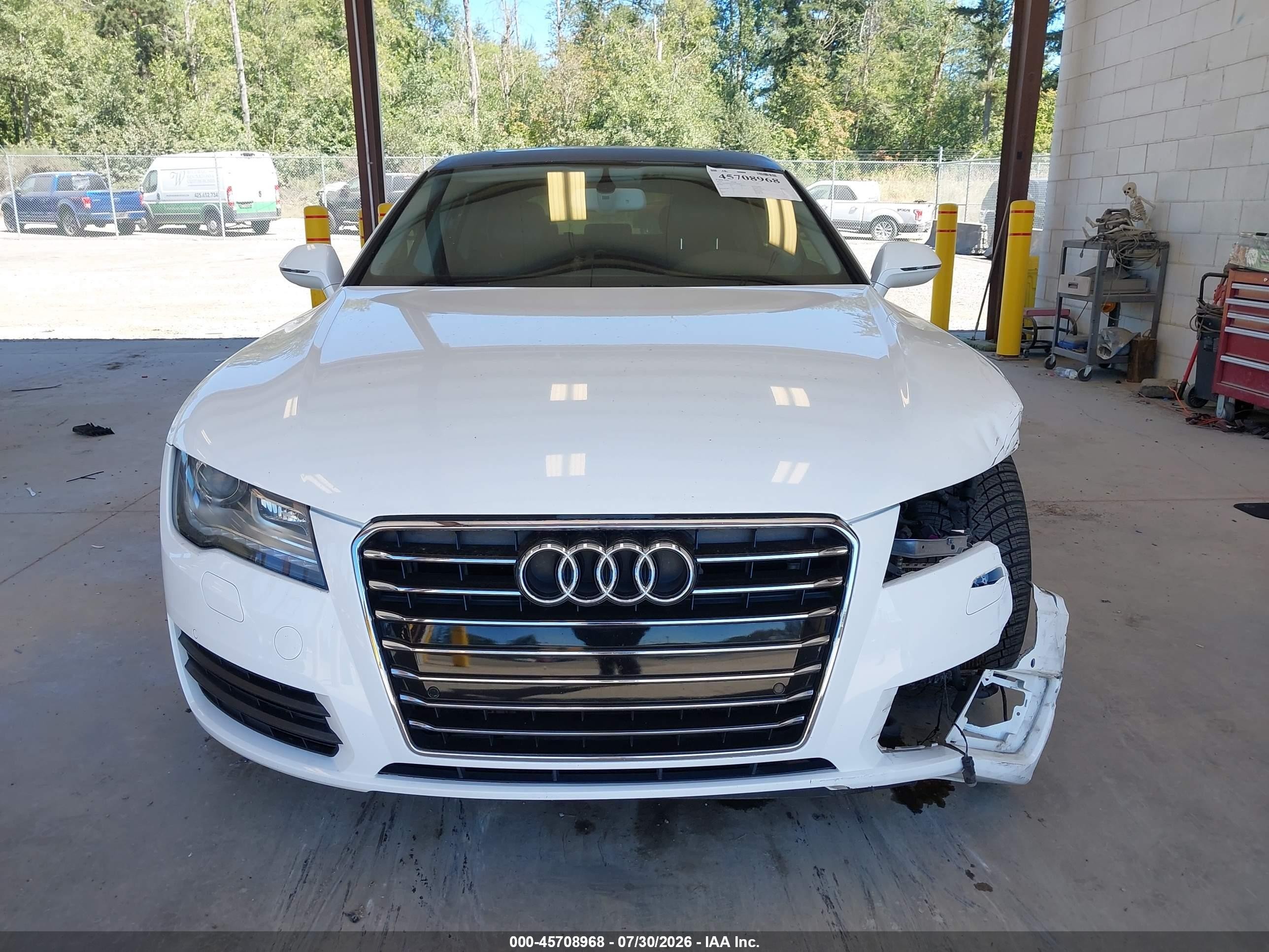 2014 Audi A7 3.0t Premium Plus White vin: WAUWGAFC7EN007872
