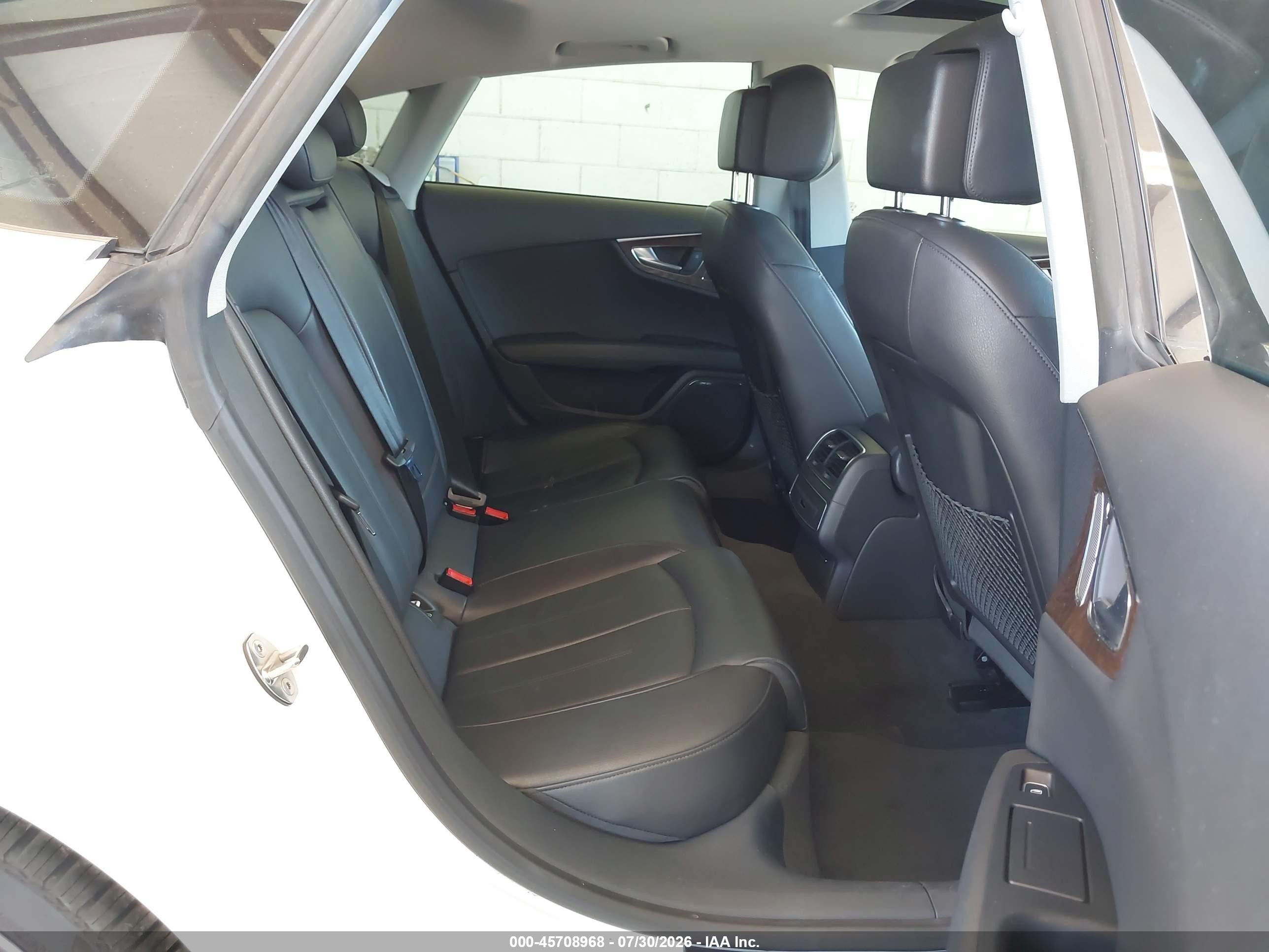 2014 Audi A7 3.0t Premium Plus White vin: WAUWGAFC7EN007872