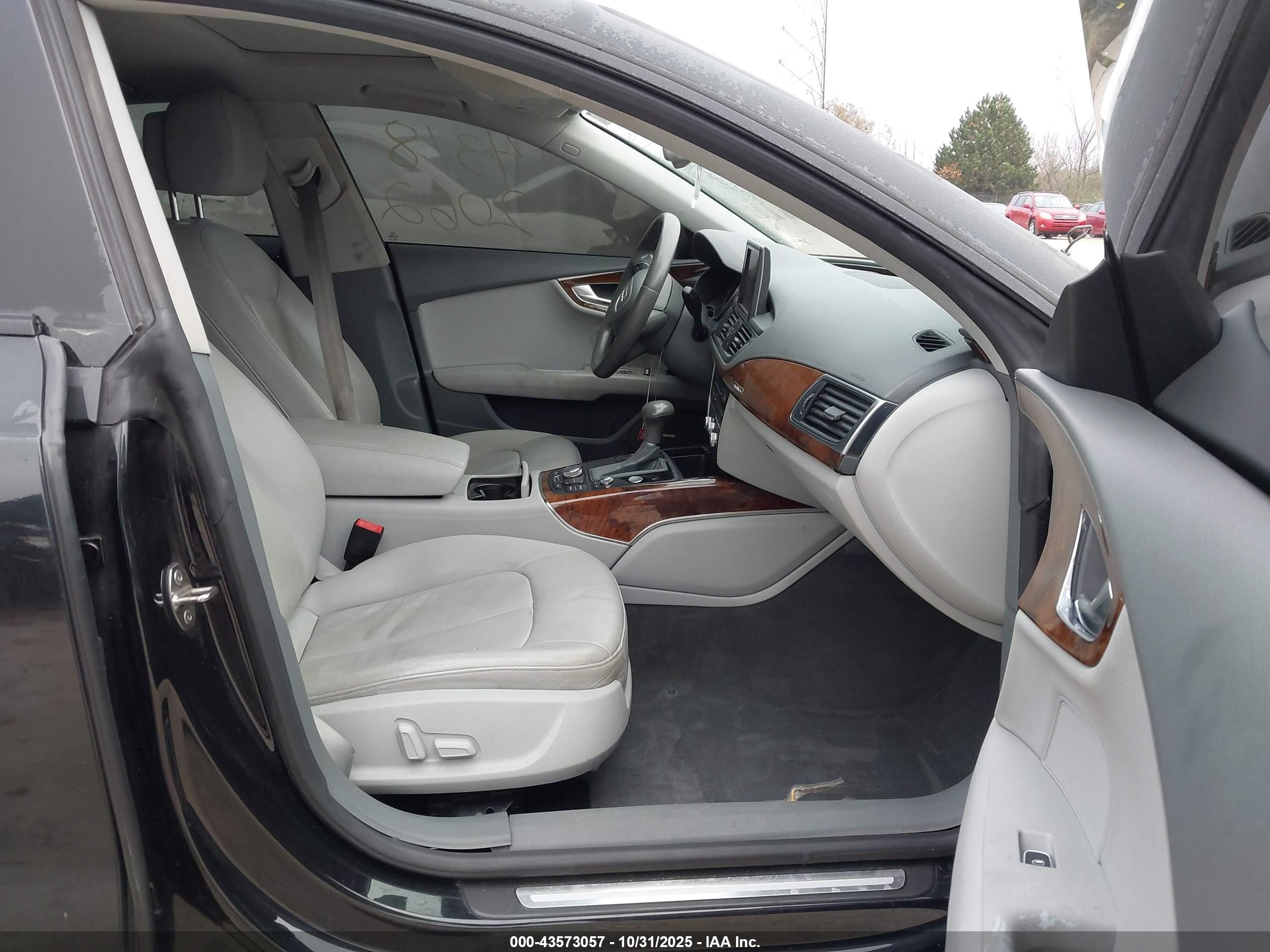 2014 Audi A7 3.0t Premium Plus Черный vin: WAUWGAFC9EN014855