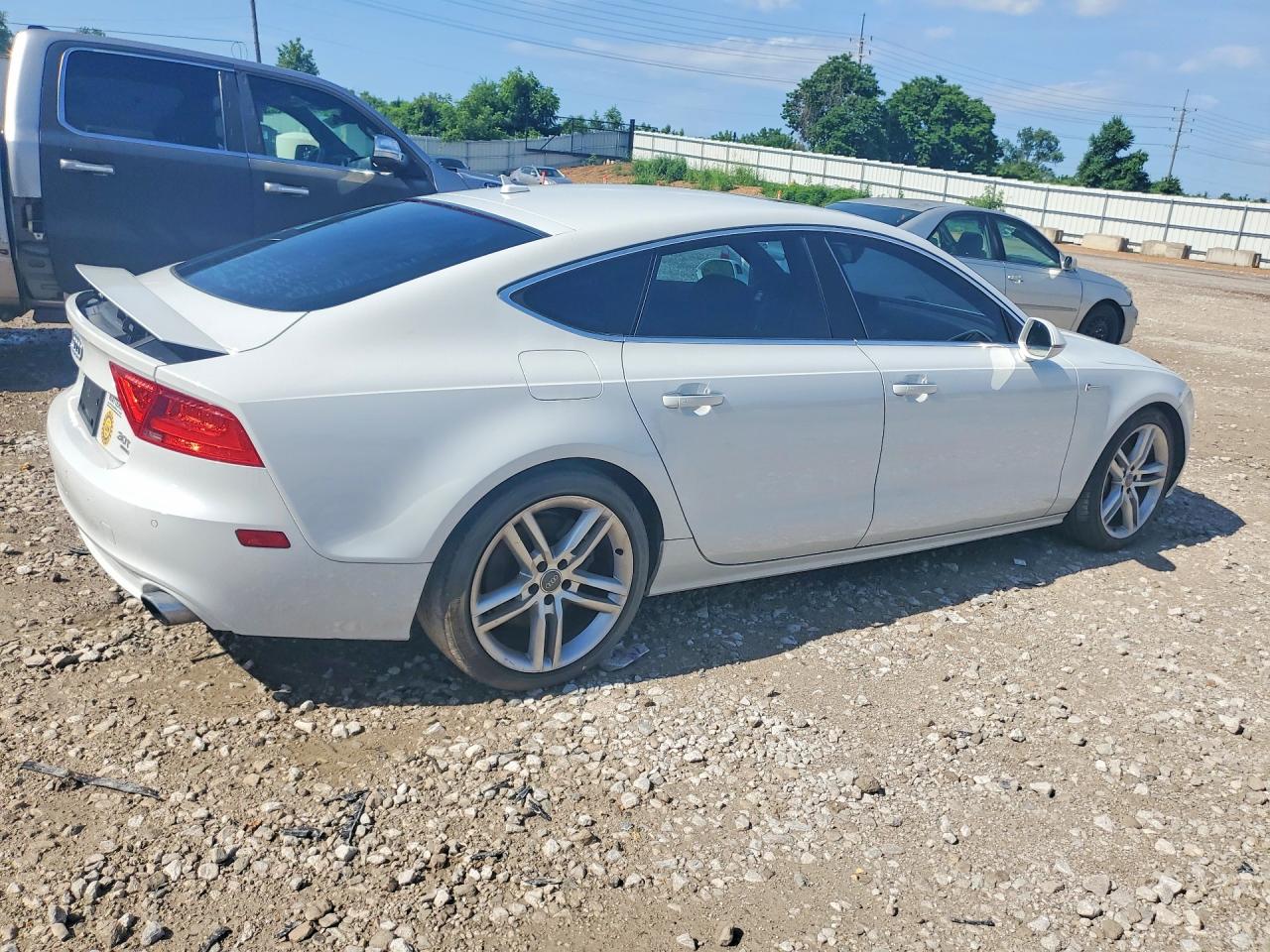 2014 Audi A7 Premium Plus White vin: WAUWGAFC9EN090933