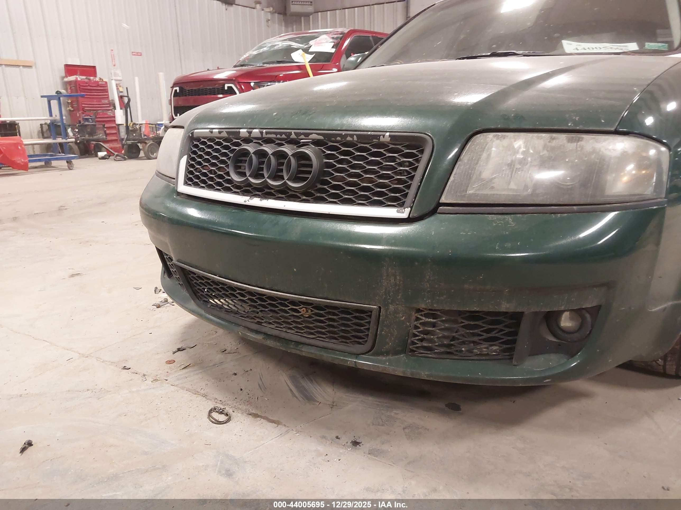 2002 Audi S6 Avant Green vin: WAUXU54B82N119459