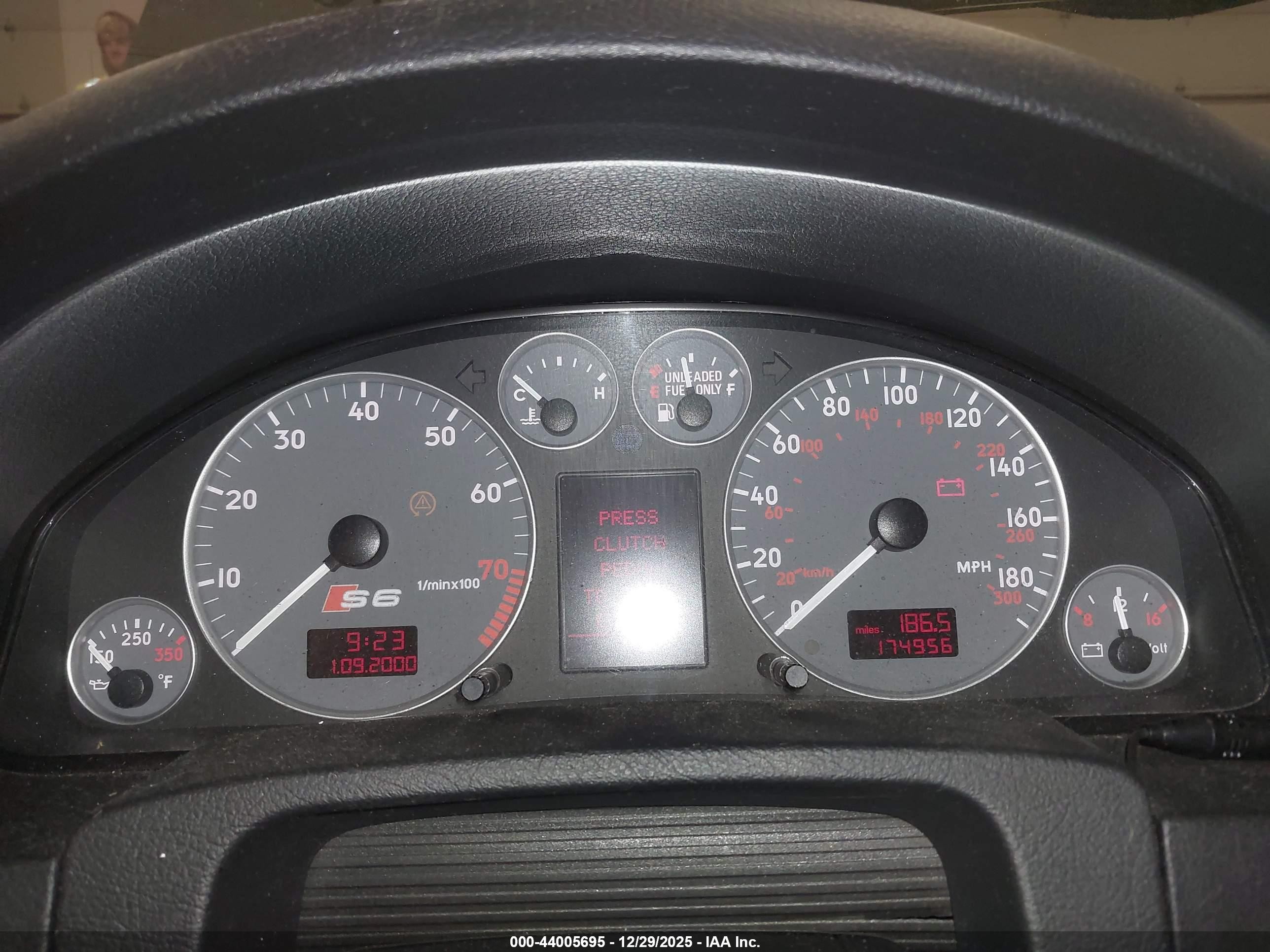 2002 Audi S6 Avant Green vin: WAUXU54B82N119459