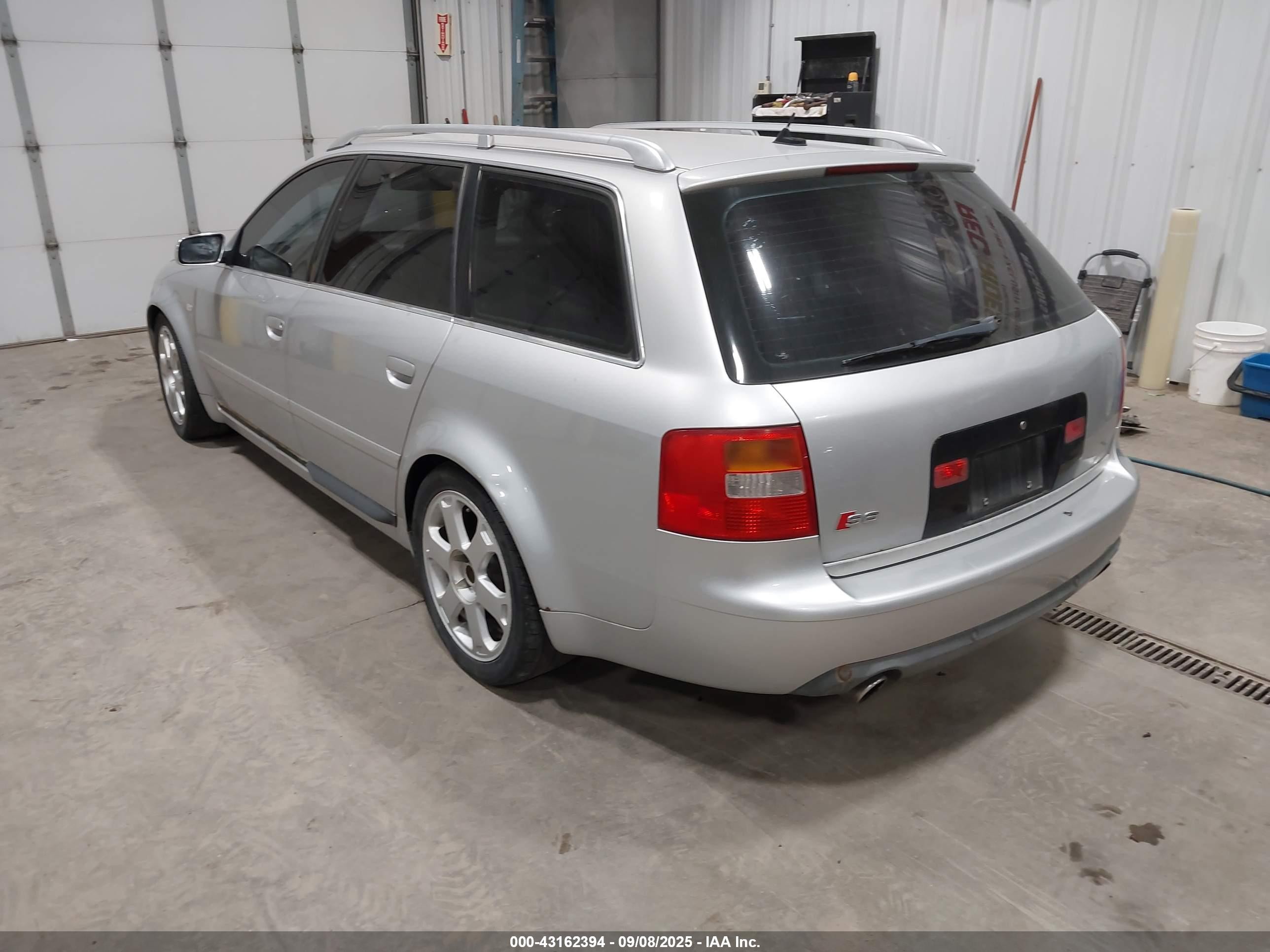 2002 Audi S6 Avant Silver vin: WAUXU64B92N111294