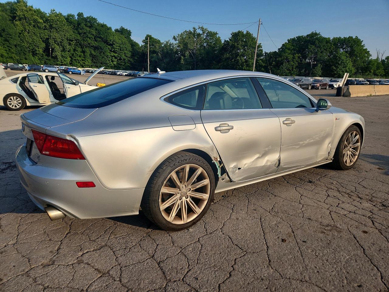2012 Audi A7 Premium Plus Silver vin: WAUYGAFC1CN082668