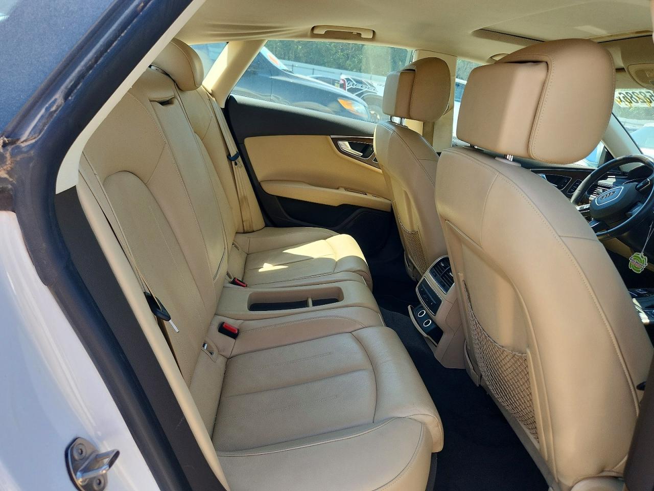 2012 Audi A7 Premium Plus White vin: WAUYGAFC2CN175487