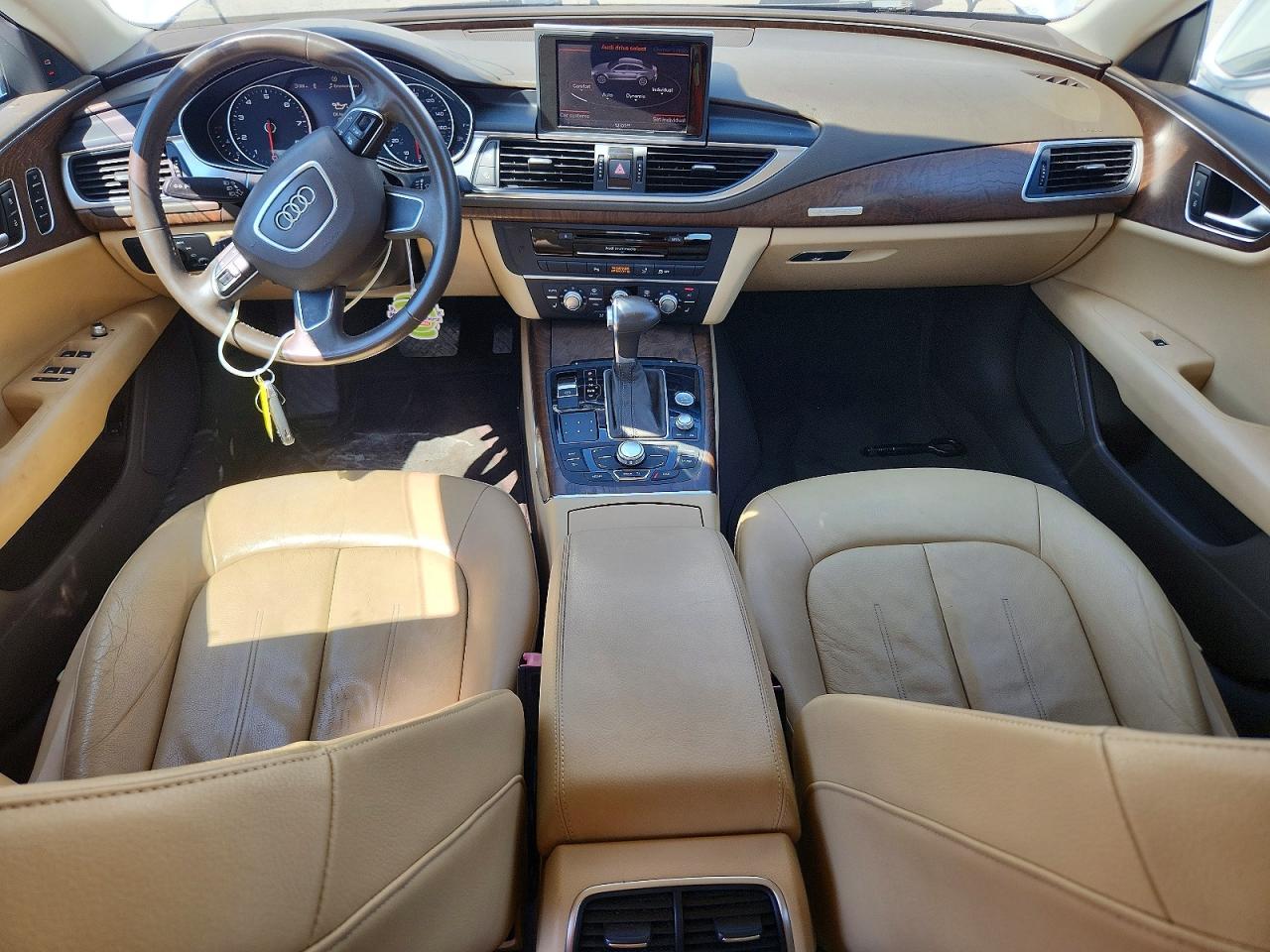 2012 Audi A7 Premium Plus White vin: WAUYGAFC2CN175487