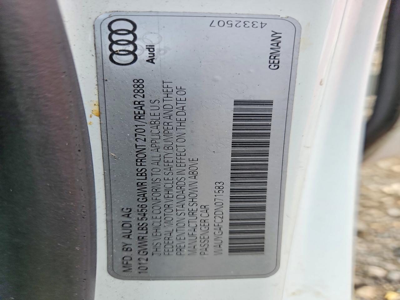 2013 Audi A7 Premium Plus White vin: WAUYGAFC2DN071583