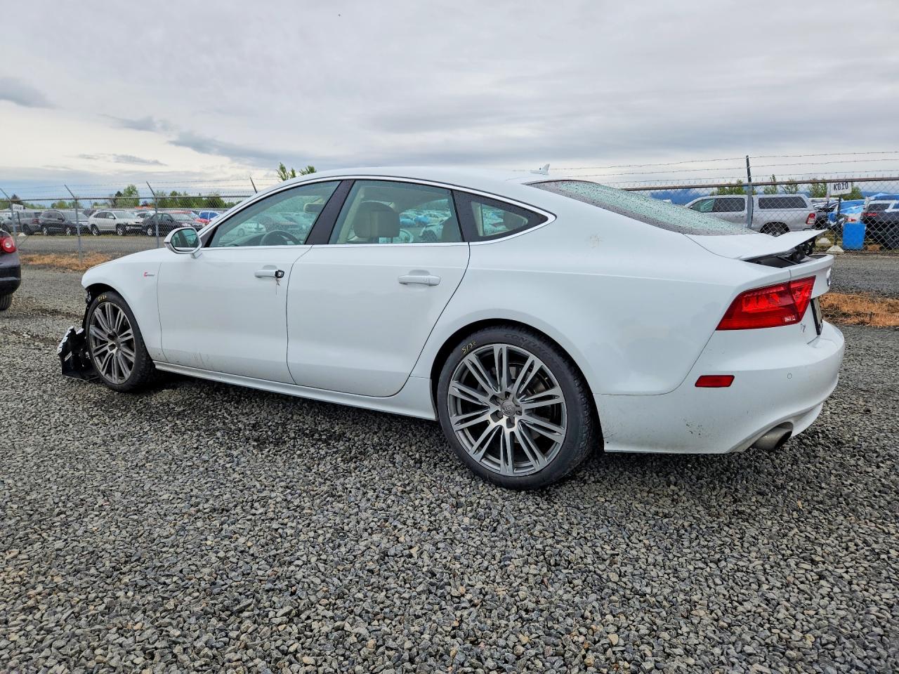 2012 Audi A7 Premium Plus White vin: WAUYGAFC3CN079626