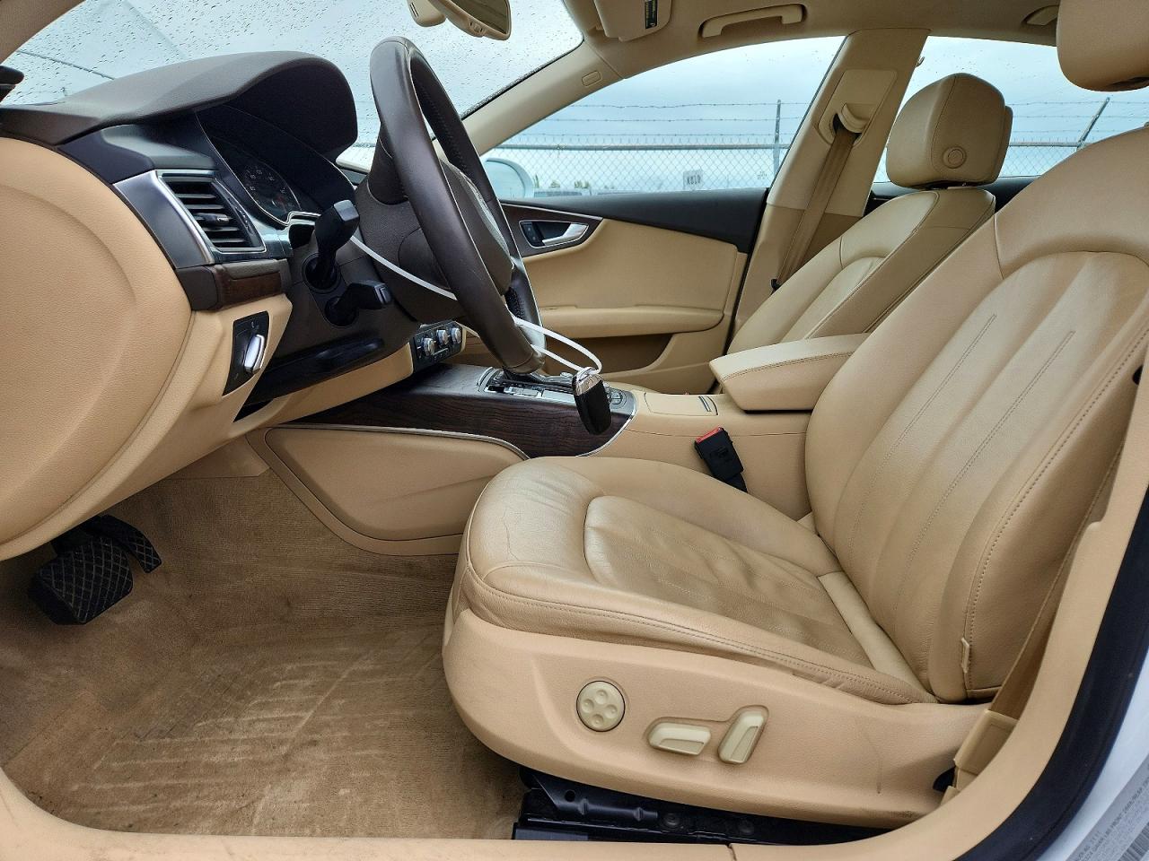 2012 Audi A7 Premium Plus White vin: WAUYGAFC3CN079626