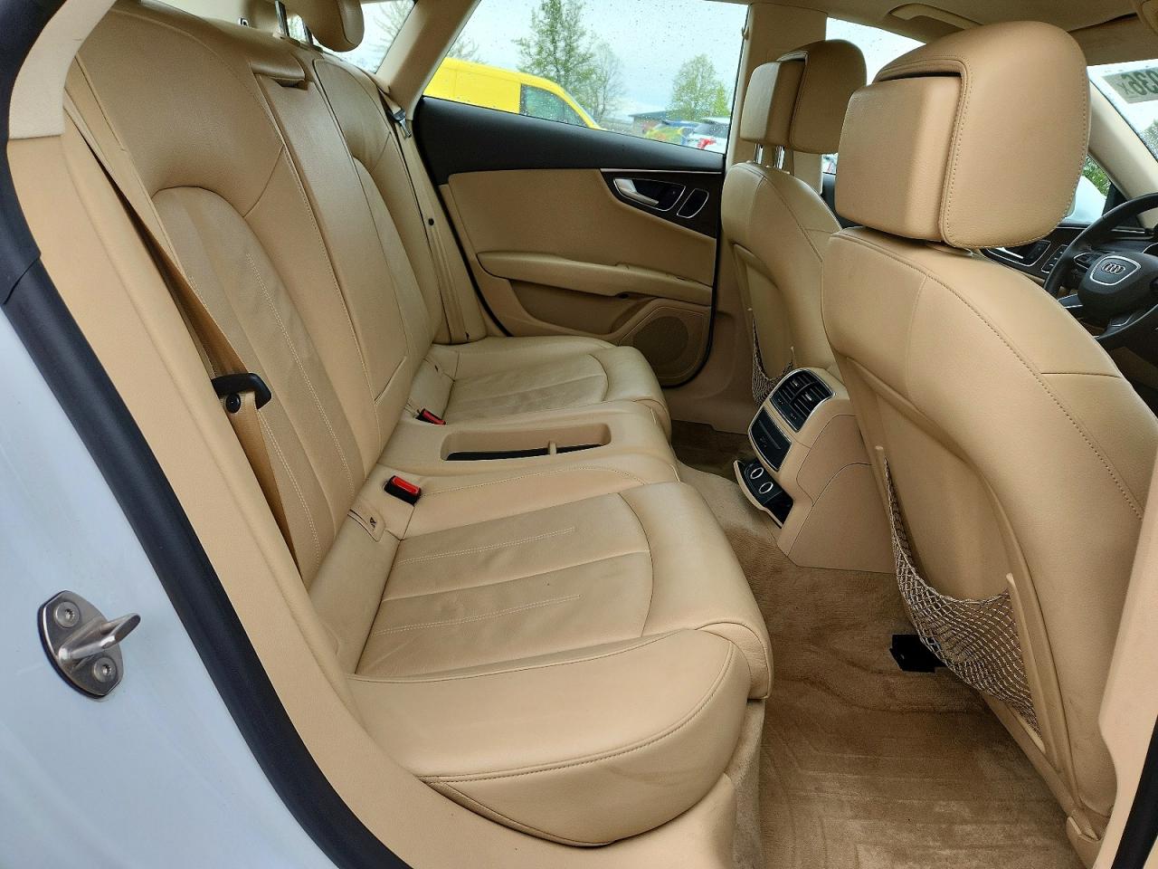2012 Audi A7 Premium Plus White vin: WAUYGAFC3CN079626
