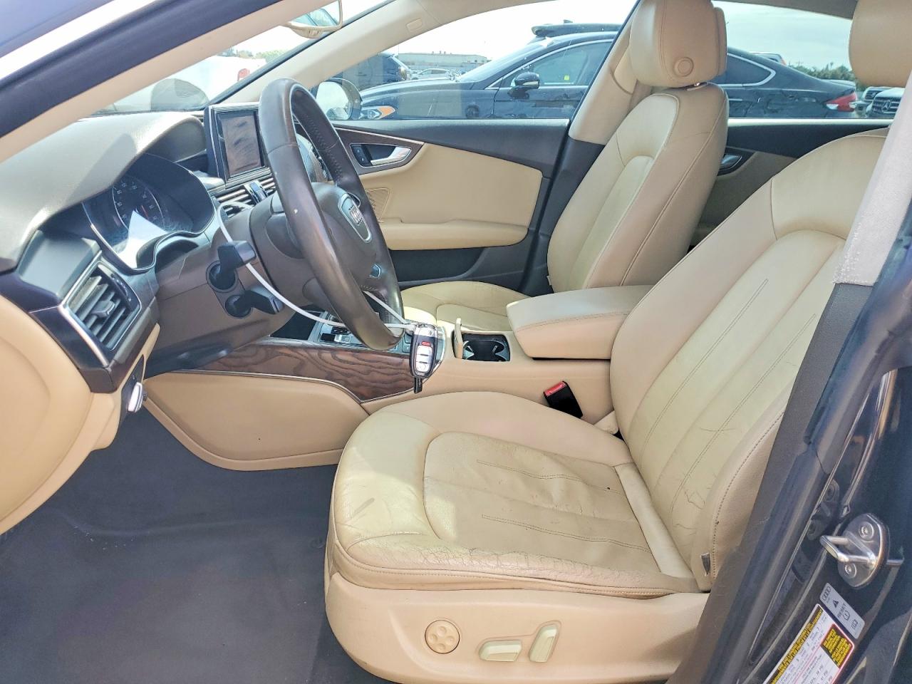 2013 Audi A7 Premium Plus Черный vin: WAUYGAFC3DN118703