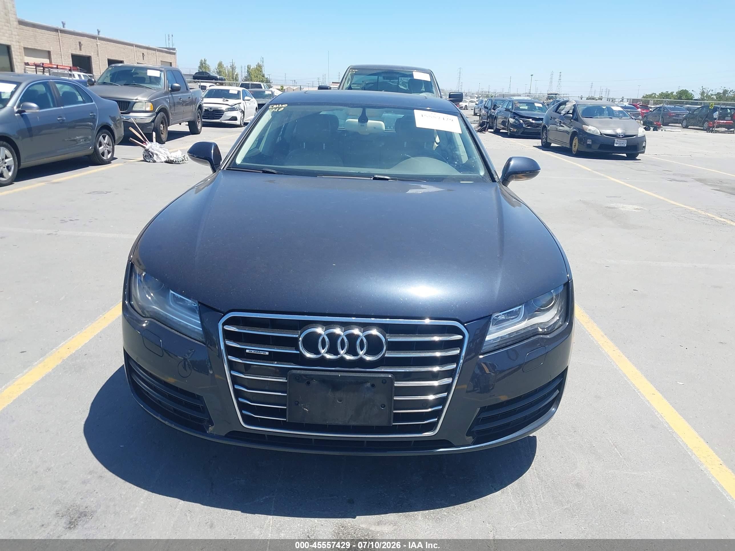 2013 Audi A7 3.0t Premium Черный vin: WAUYGAFC4DN107595