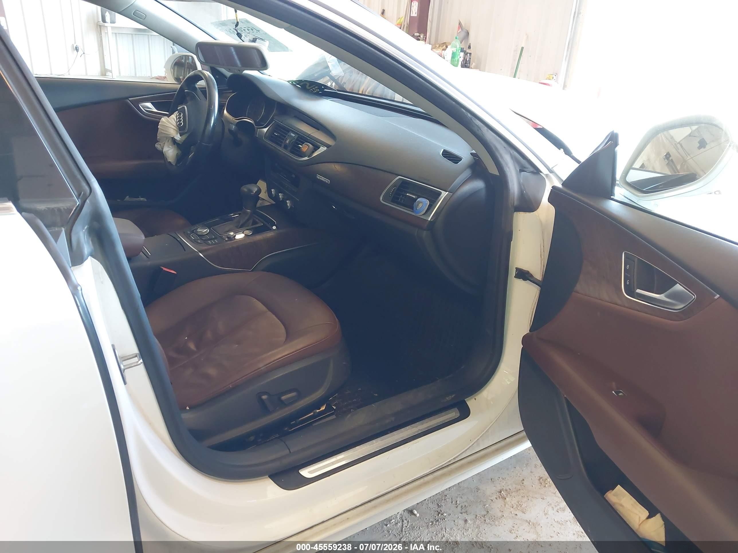 2013 Audi A7 3.0t Premium White vin: WAUYGAFC5DN016335